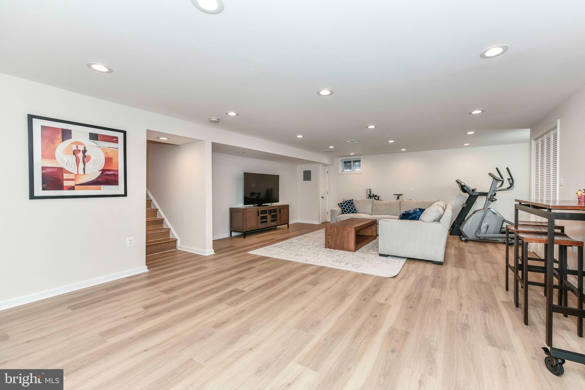 TYSONS WEST - Residential Lease