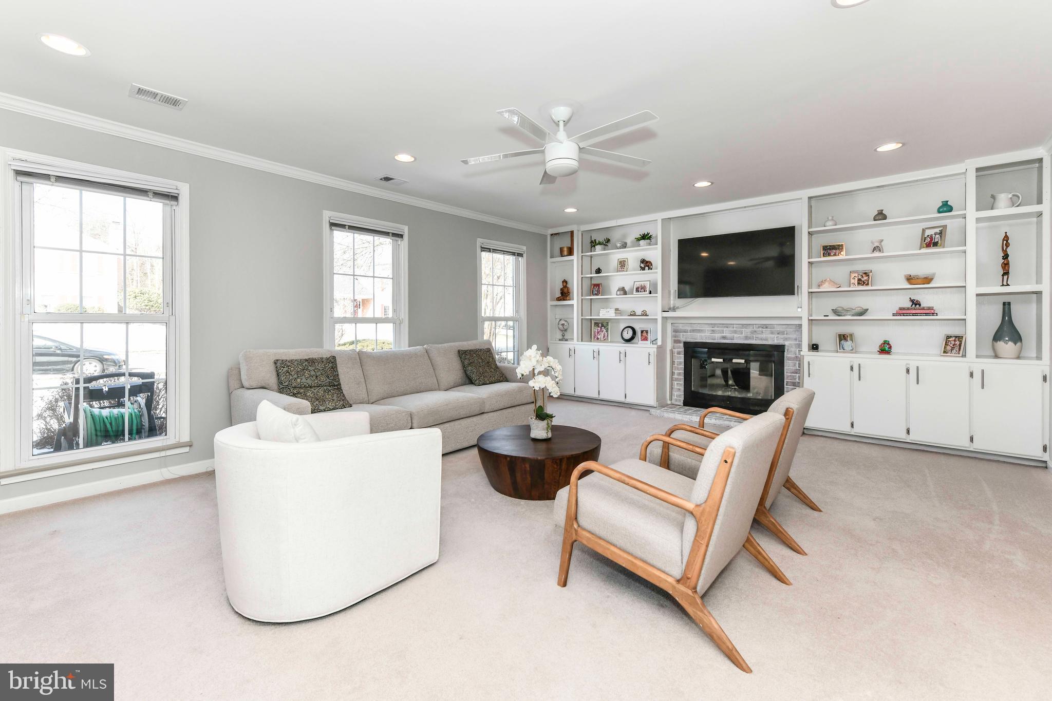 TYSONS WEST - Residential Lease