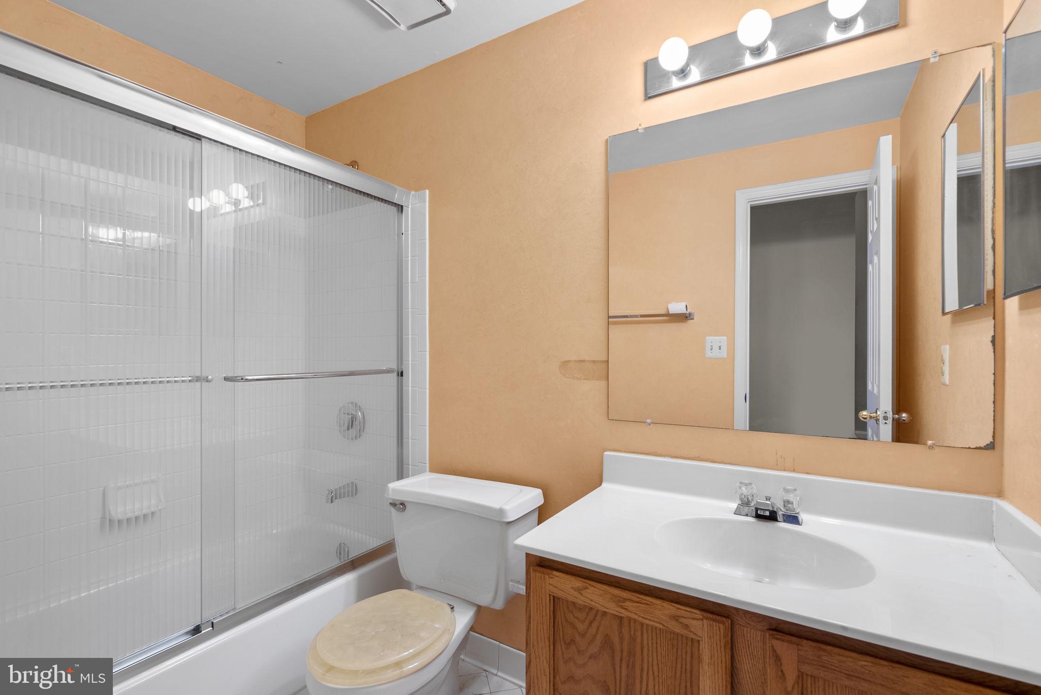 WOODVIEW VILLAGE - Residential