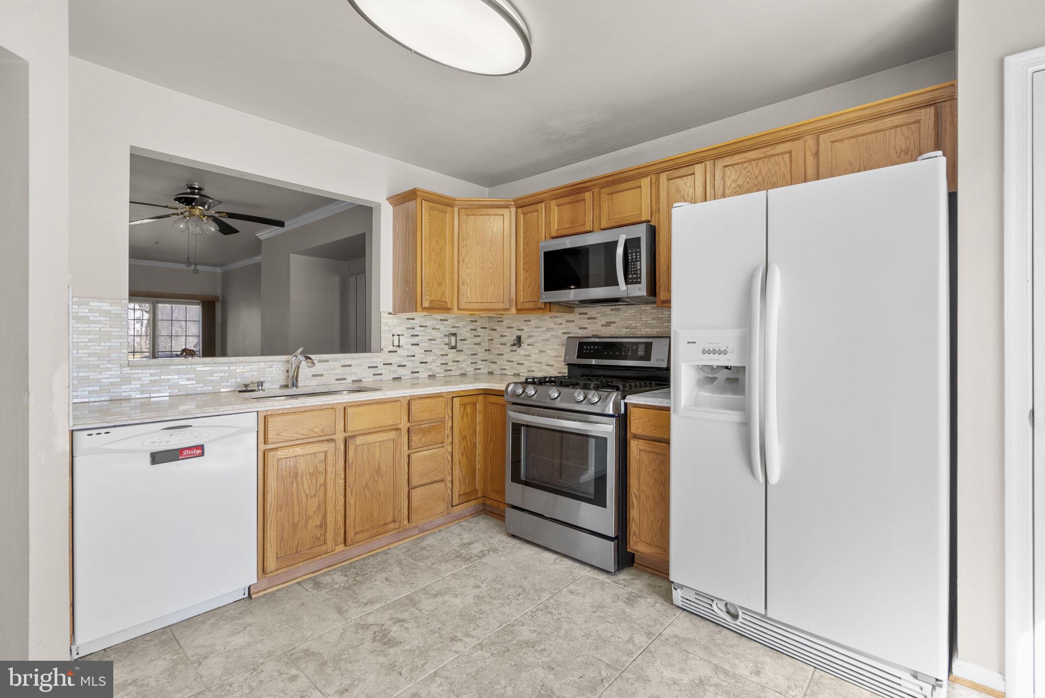 WOODVIEW VILLAGE - Residential