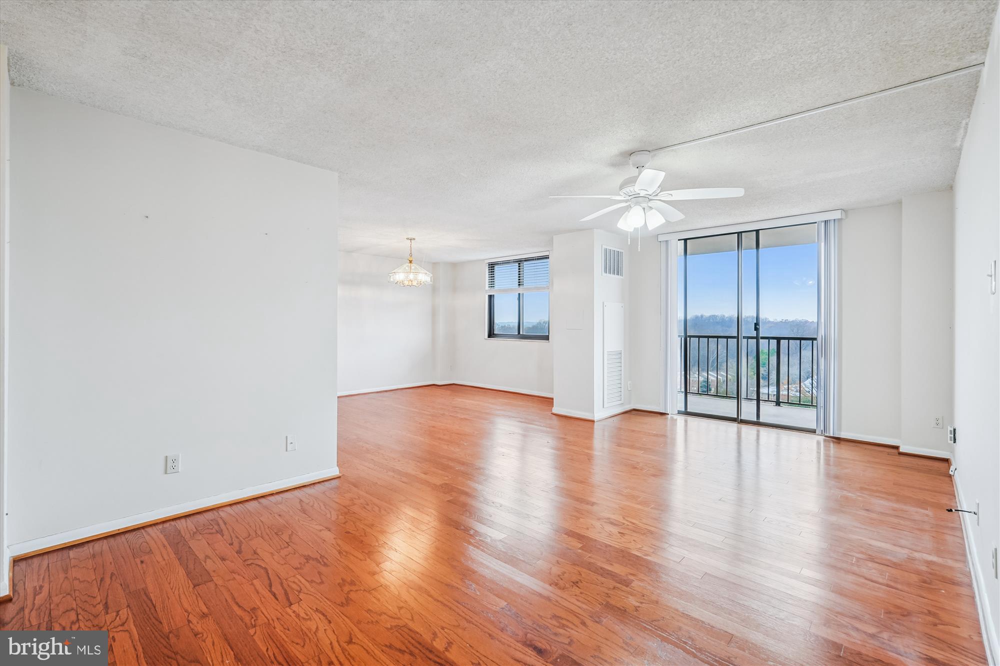 7420 WESTLAKE TERRACE 1008