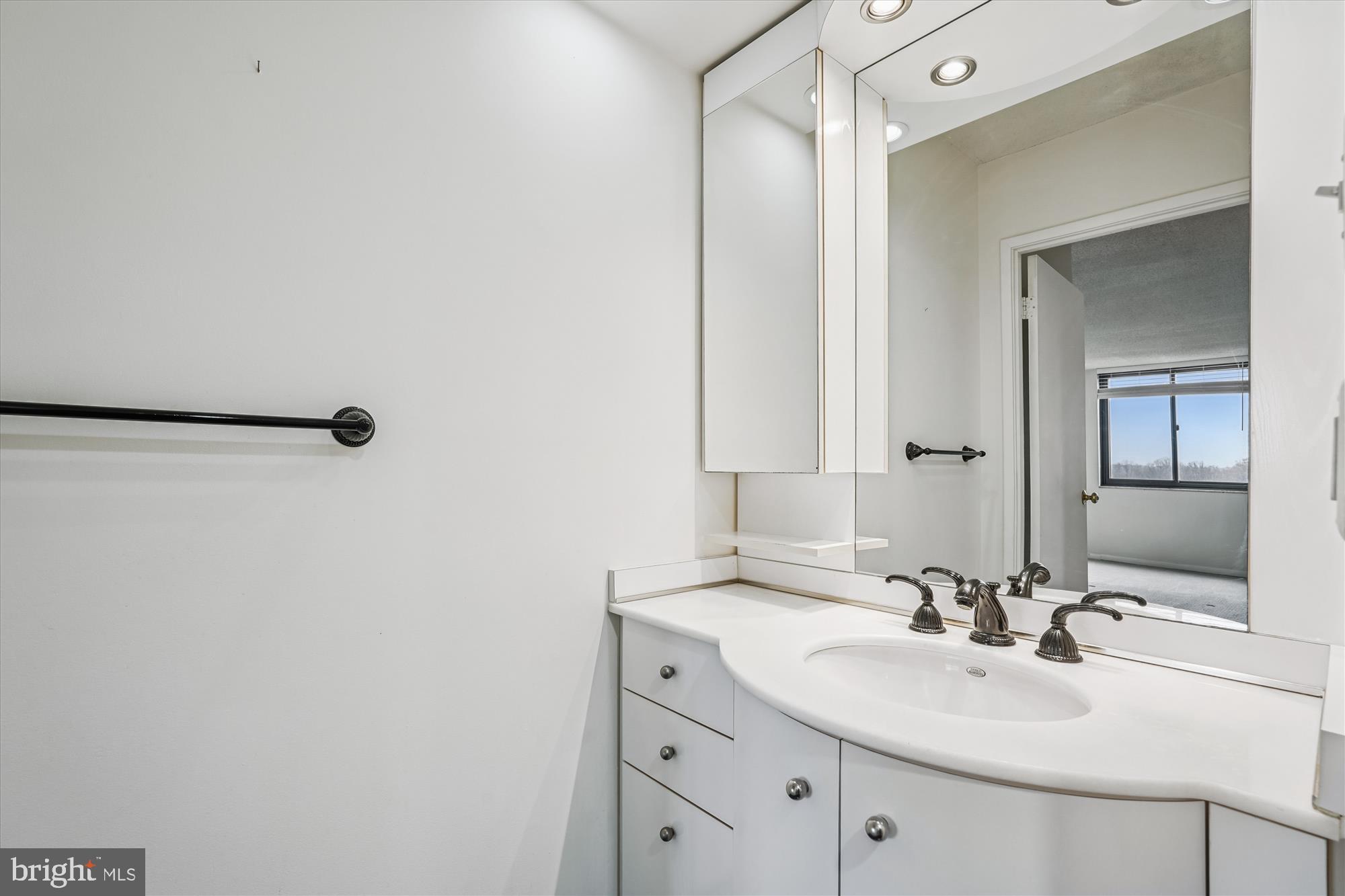 WESTLAKE TERRACE - Residential