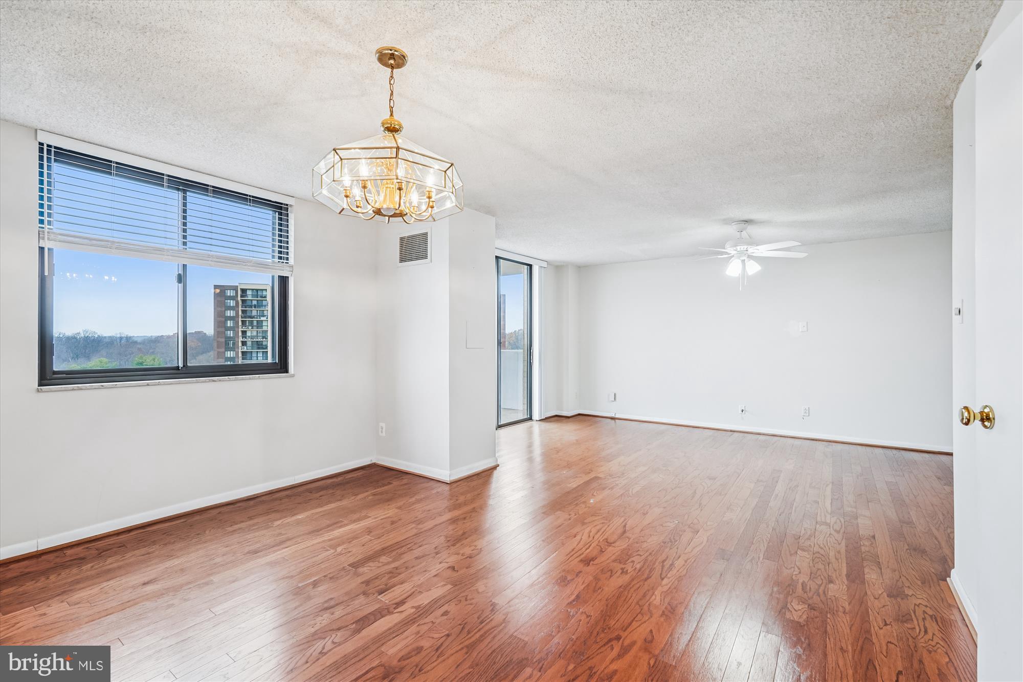 WESTLAKE TERRACE - Residential