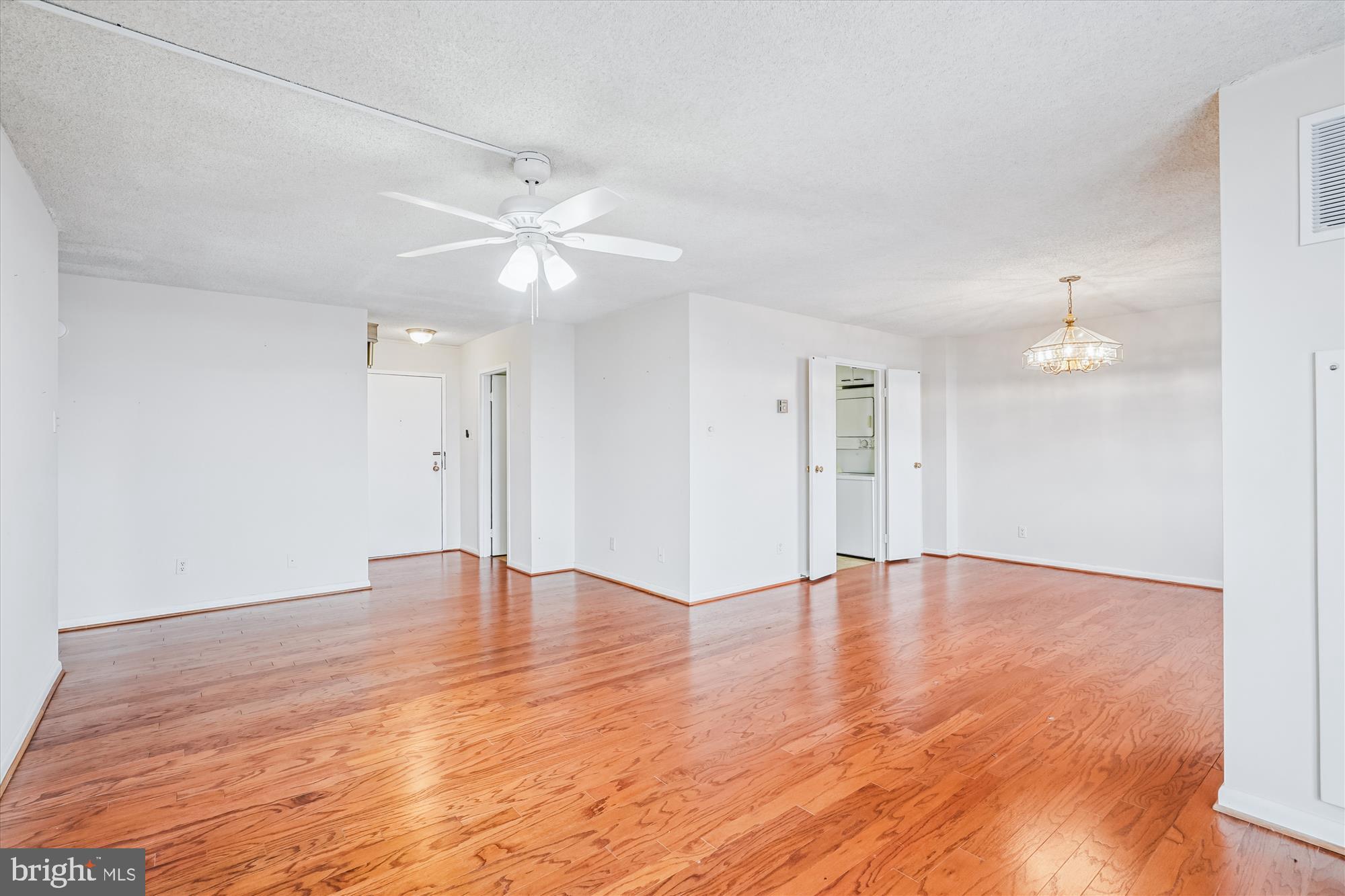 7420 WESTLAKE TERRACE 1008