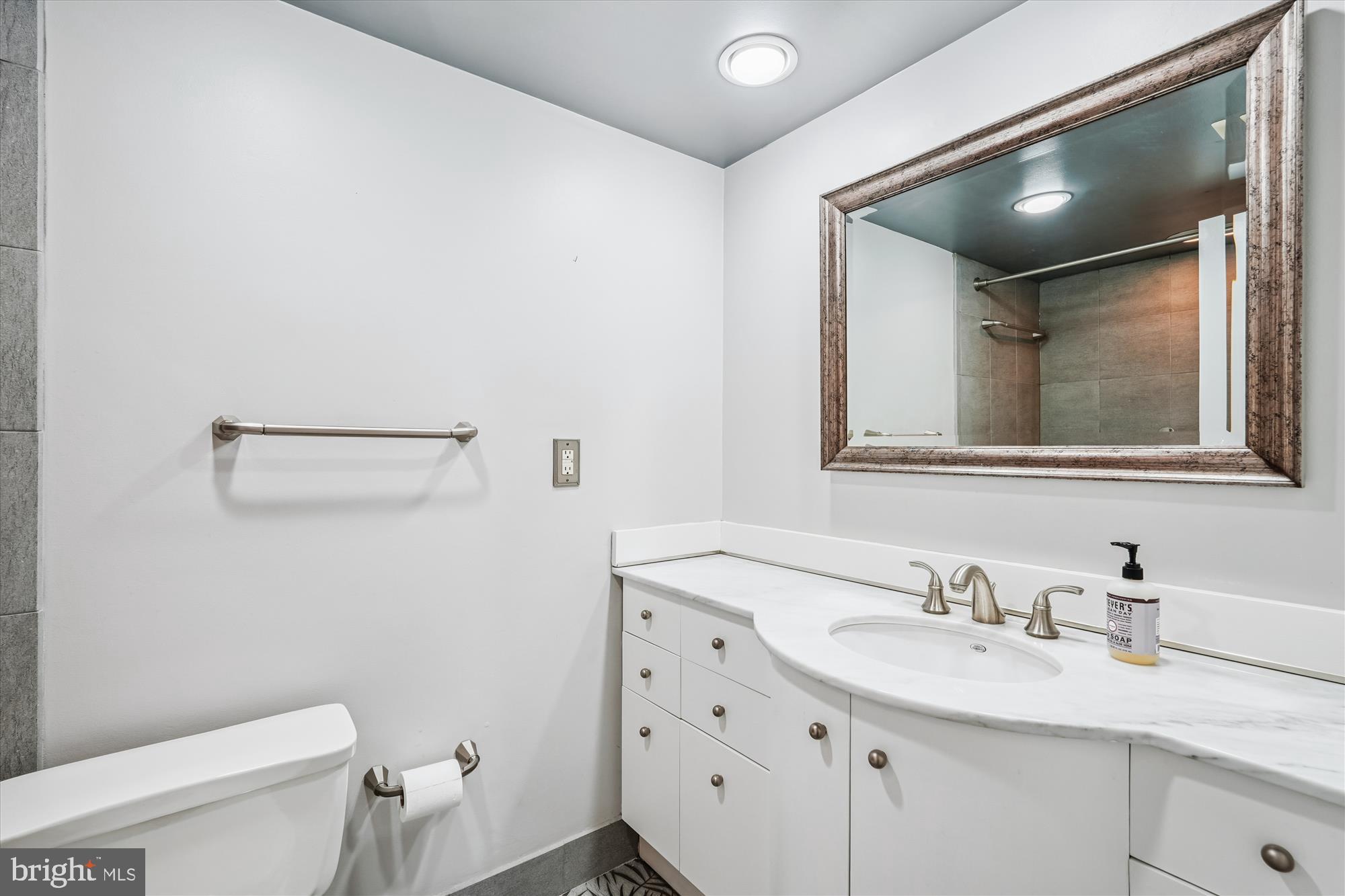 WESTLAKE TERRACE - Residential