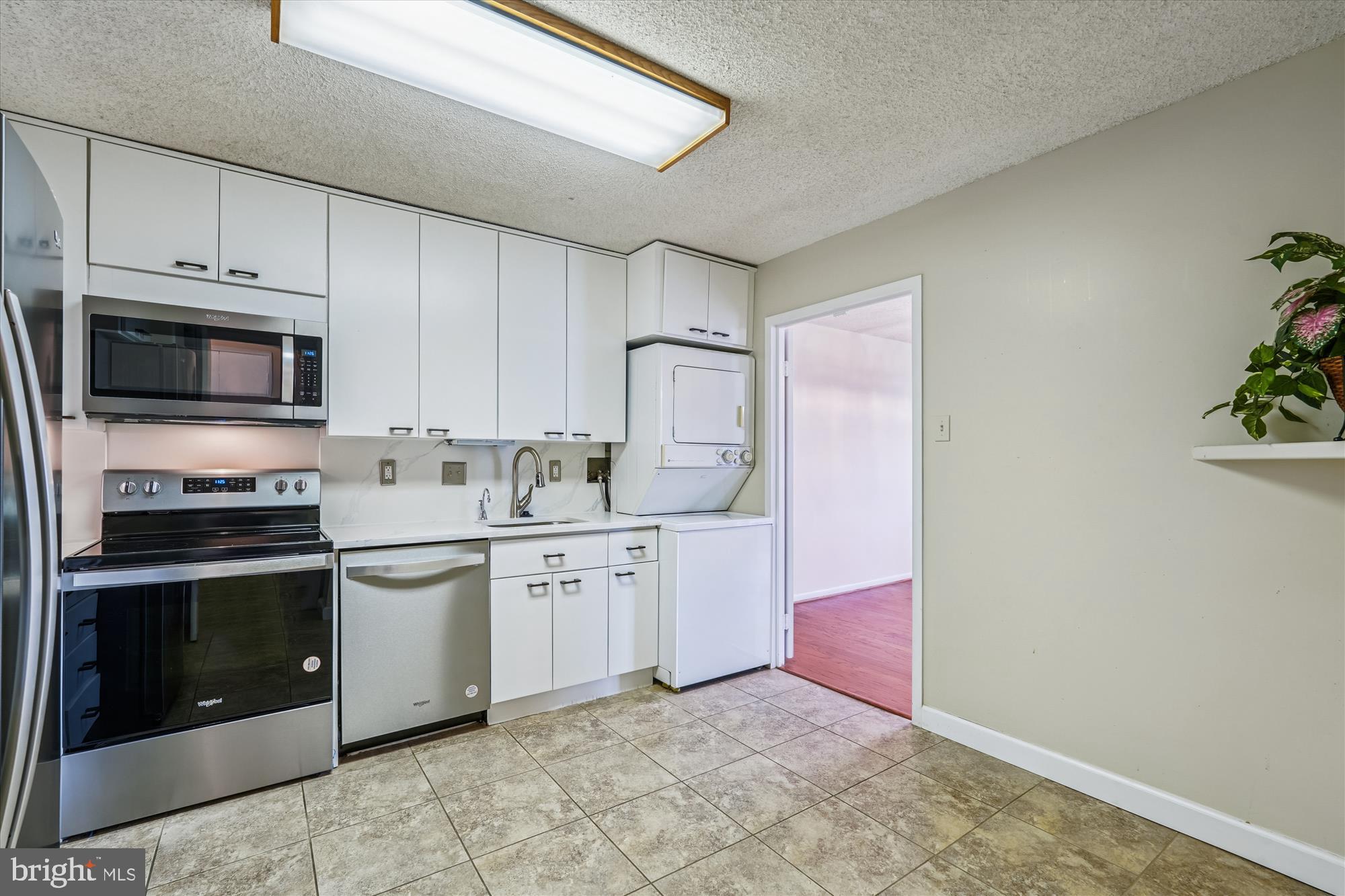 WESTLAKE TERRACE - Residential