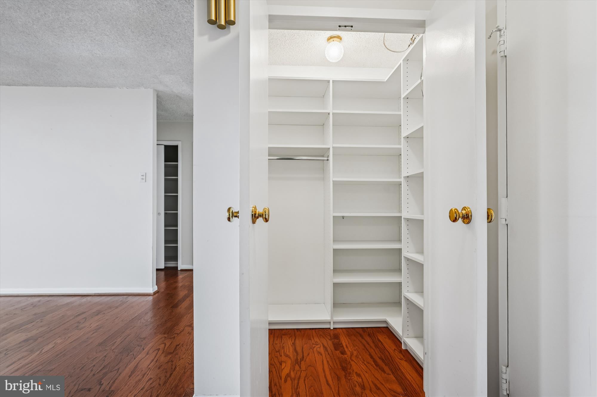 WESTLAKE TERRACE - Residential