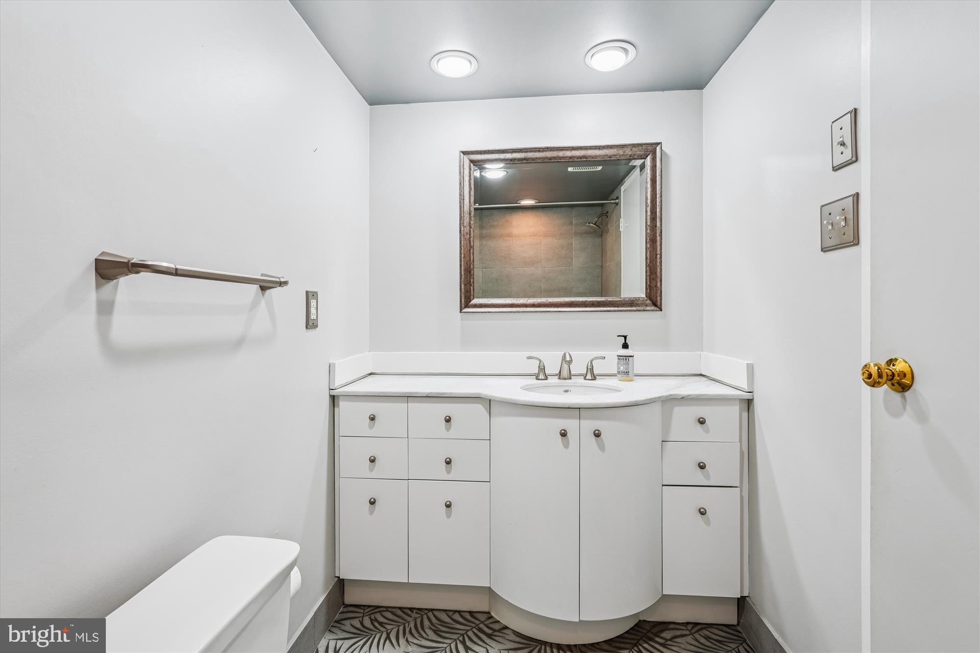 WESTLAKE TERRACE - Residential