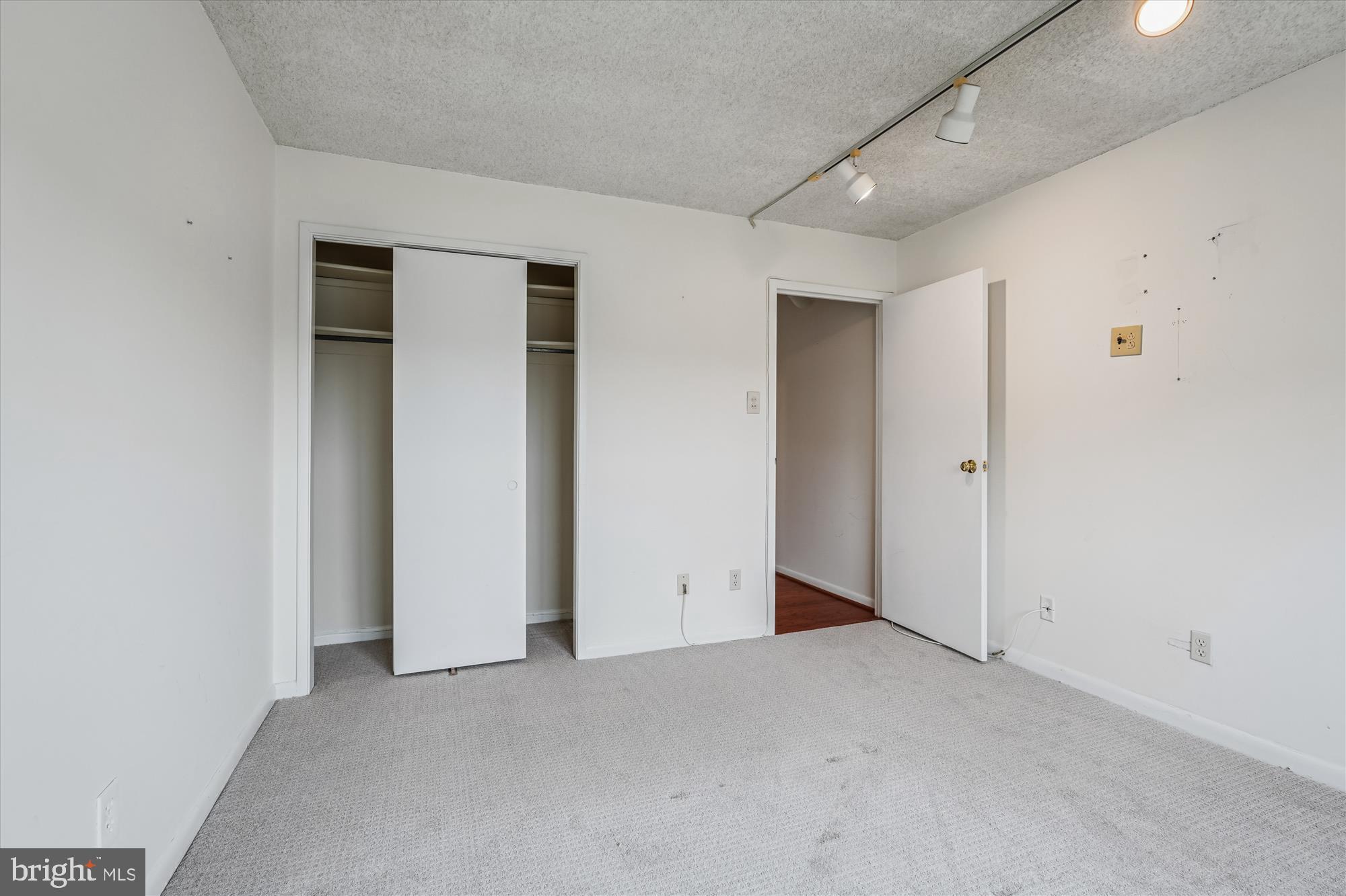 WESTLAKE TERRACE - Residential