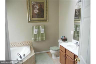 RIVER OAKS - Residential Lease