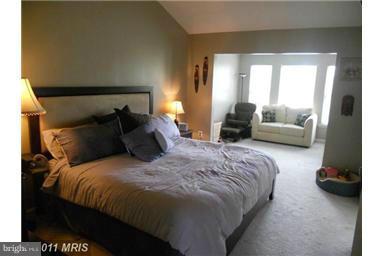 RIVER OAKS - Residential Lease