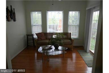 RIVER OAKS - Residential Lease