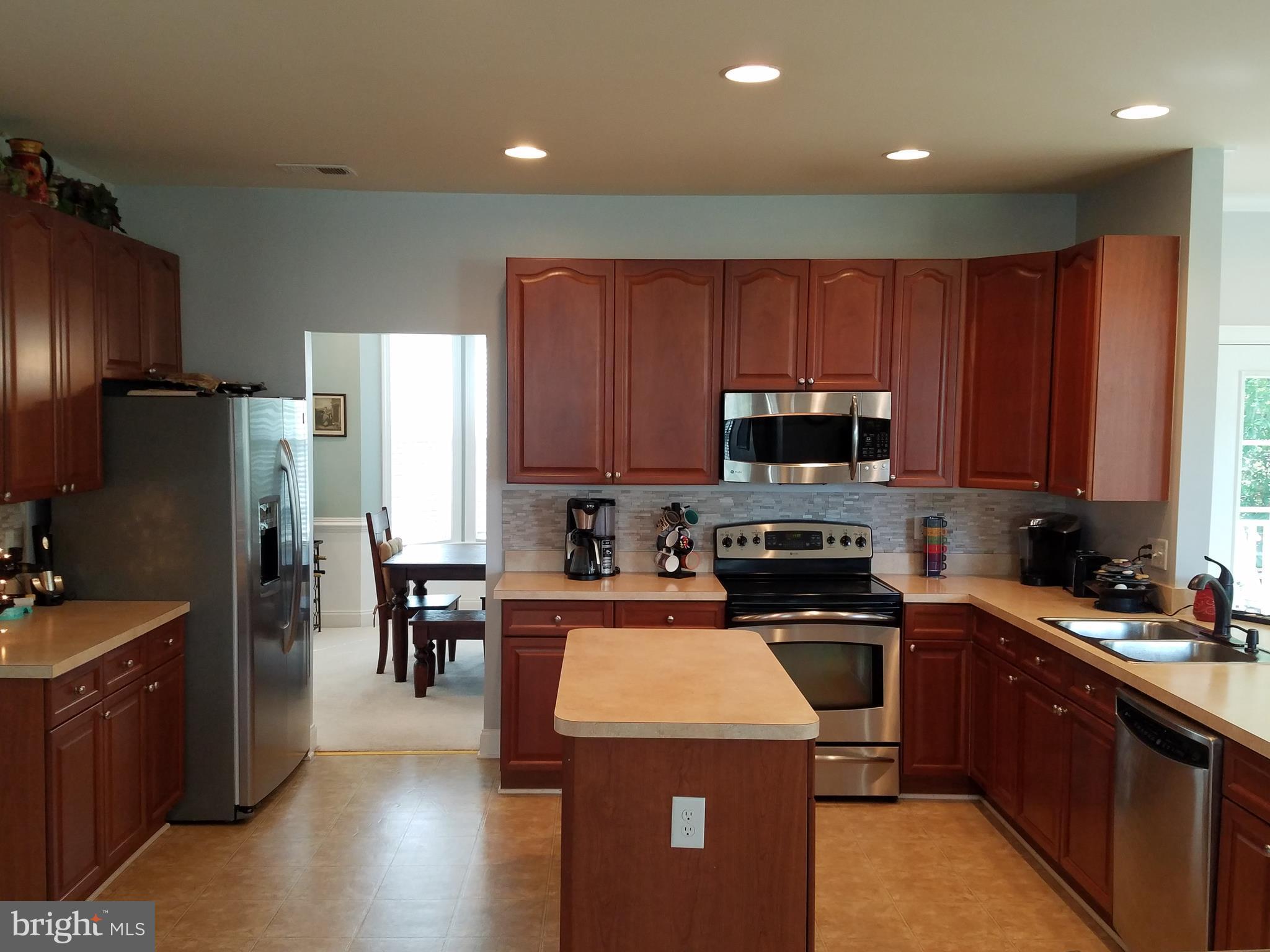 BROOKFIELD - Residential