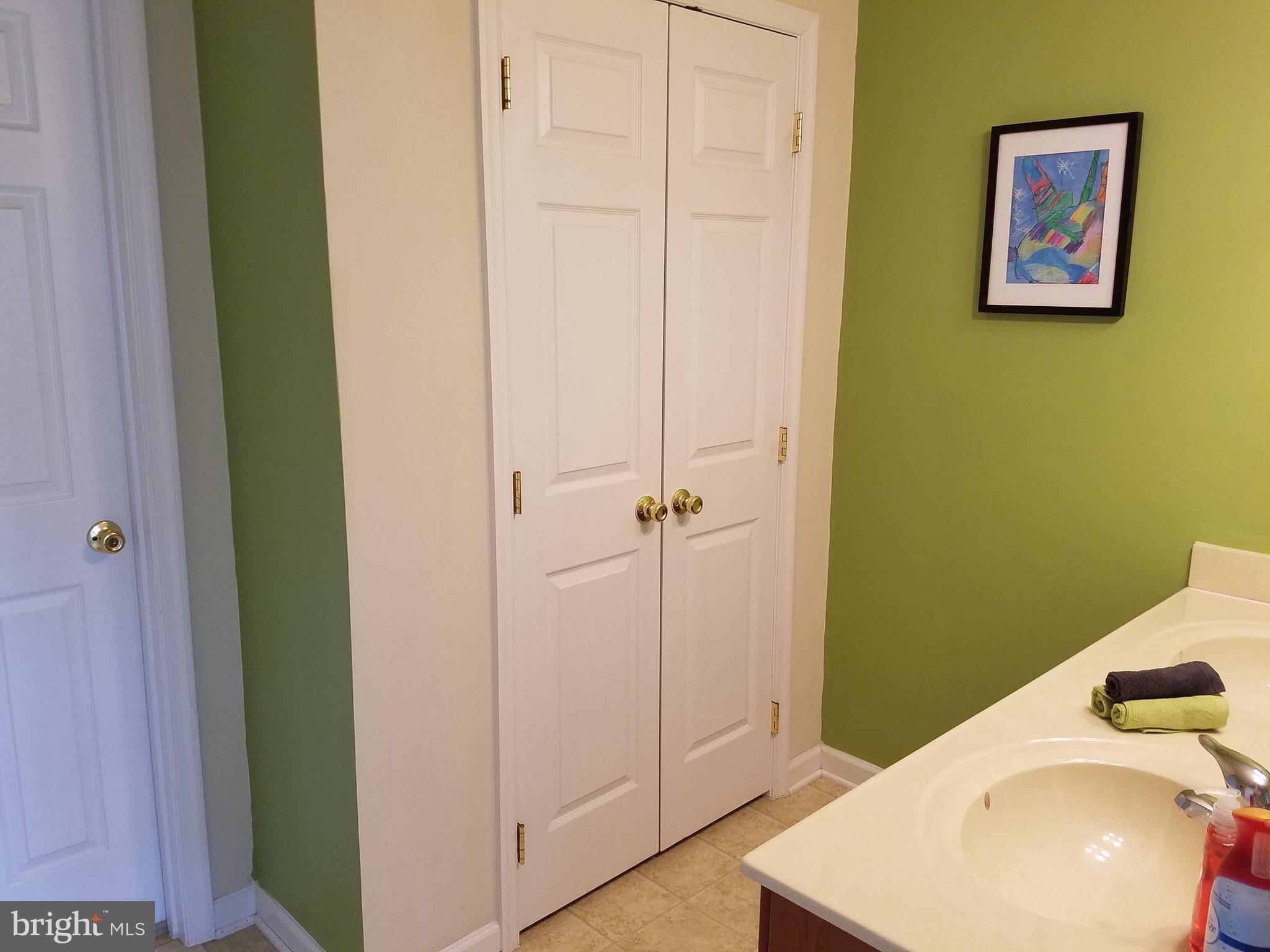 BROOKFIELD - Residential