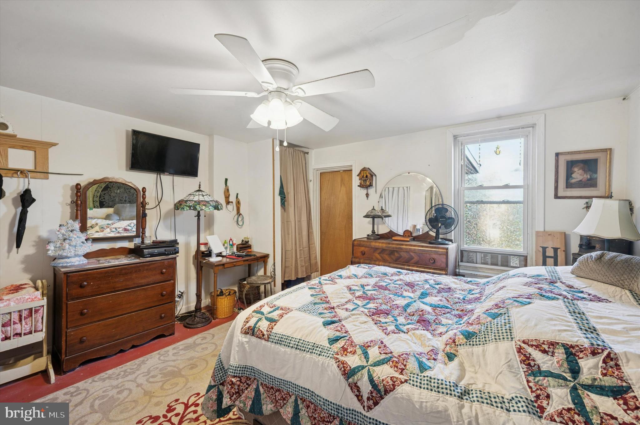 ROXBOROUGH - Residential