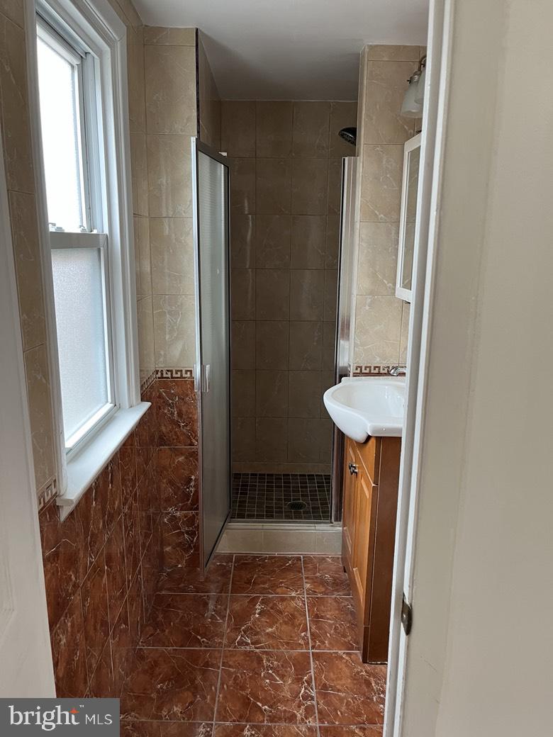 RHAWNHURST - Residential Lease