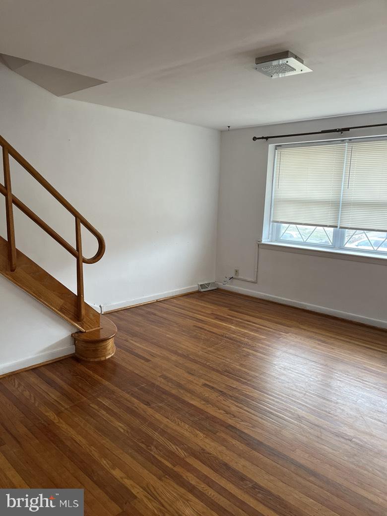 RHAWNHURST - Residential Lease