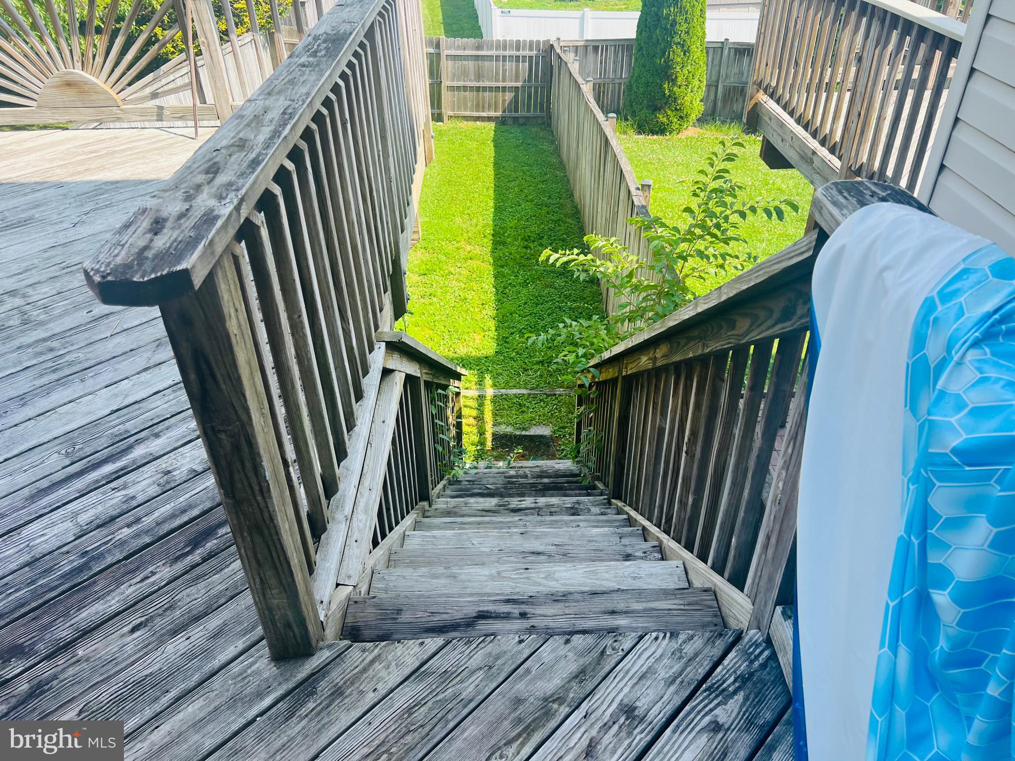 CONSTANT FRIENDSHIP - Residential