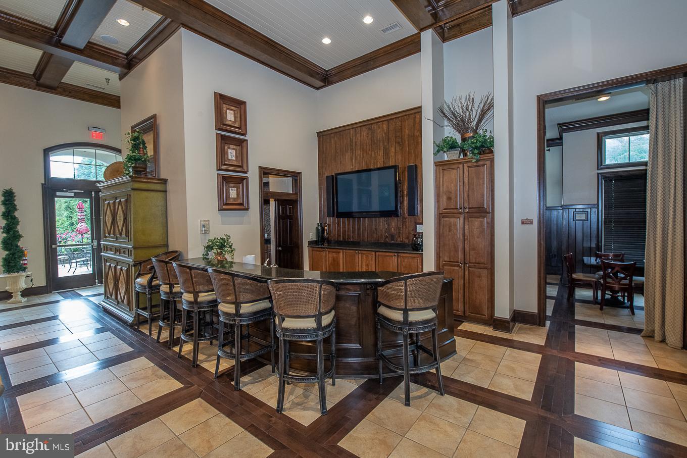 TERRAZZA NEWTOWN SQR - Residential