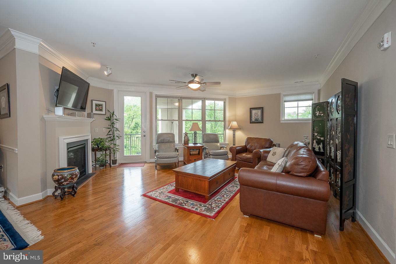 TERRAZZA NEWTOWN SQR - Residential