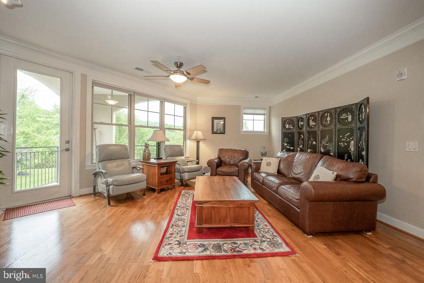 TERRAZZA NEWTOWN SQR - Residential