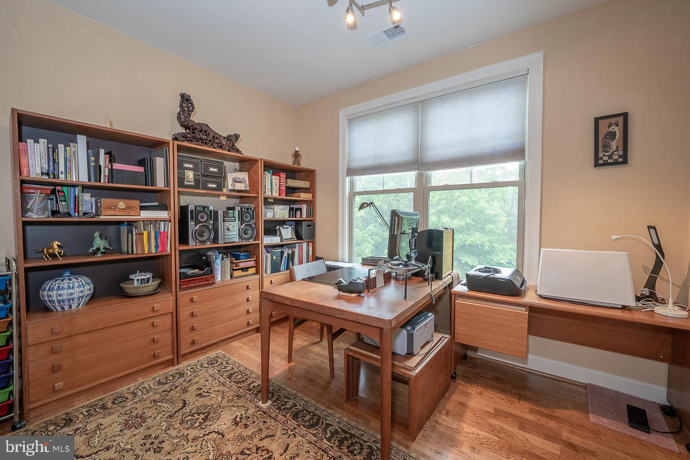 TERRAZZA NEWTOWN SQR - Residential