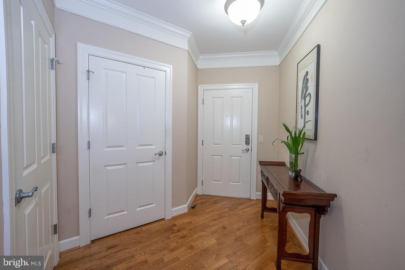 TERRAZZA NEWTOWN SQR - Residential