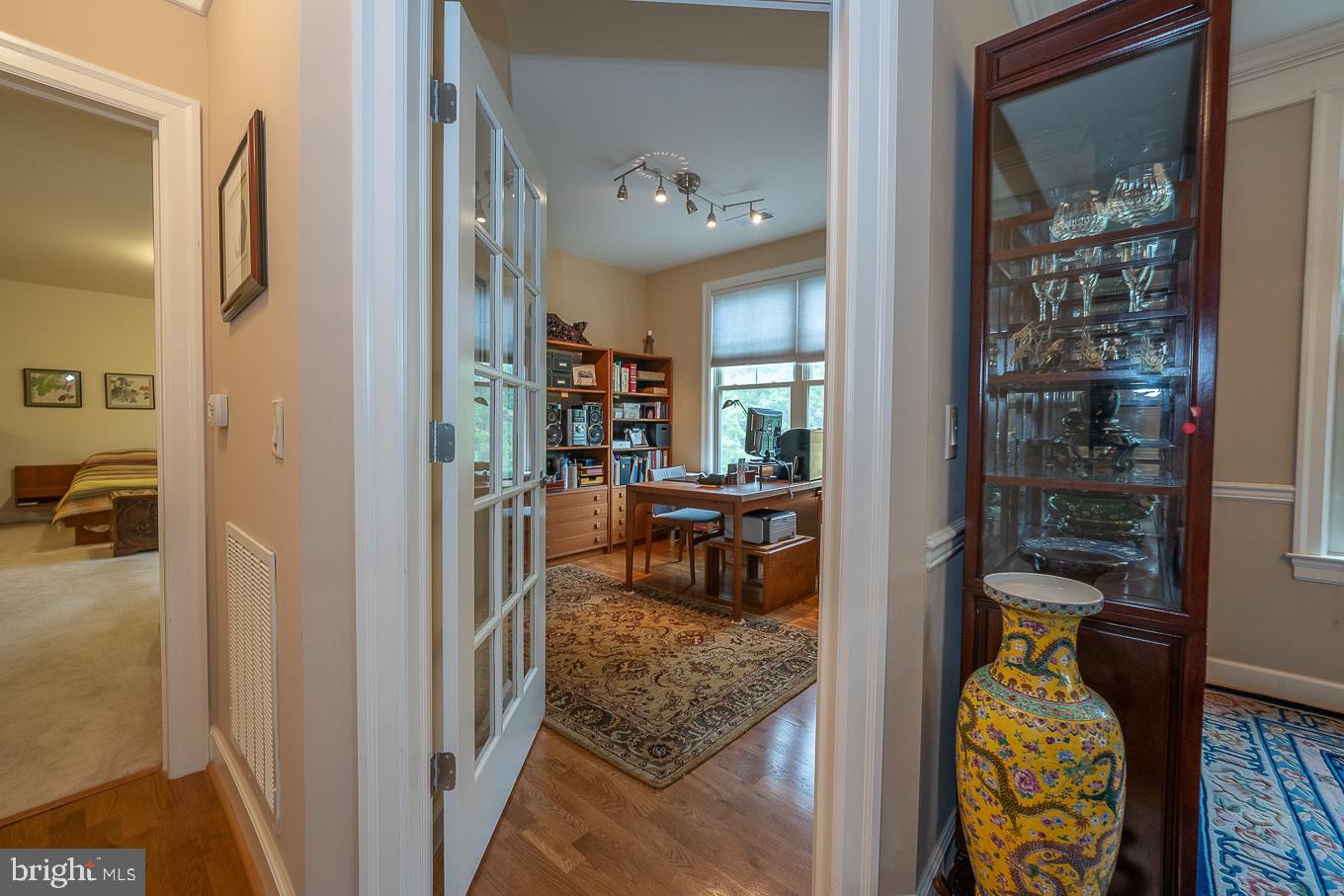 TERRAZZA NEWTOWN SQR - Residential