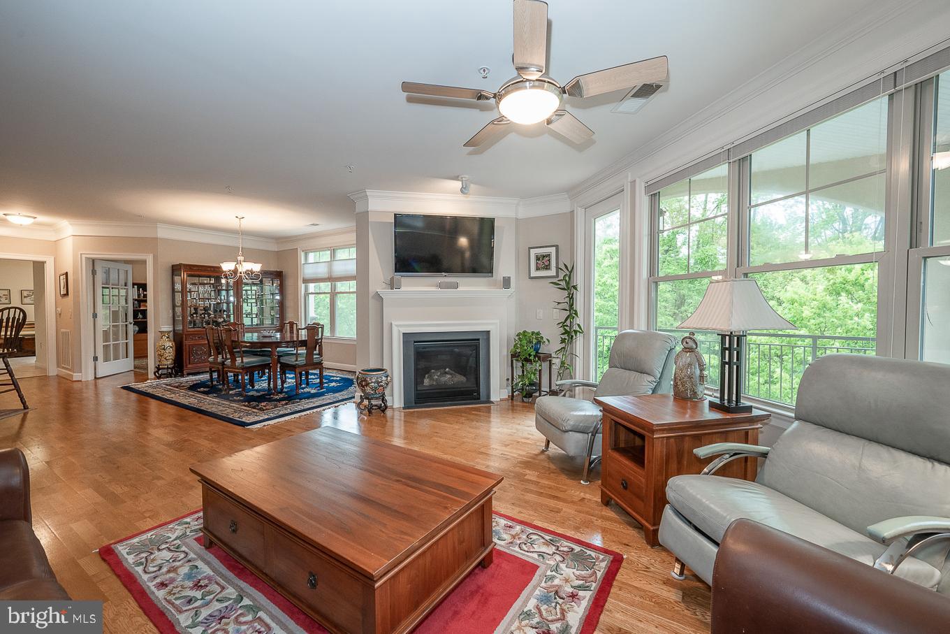 TERRAZZA NEWTOWN SQR - Residential