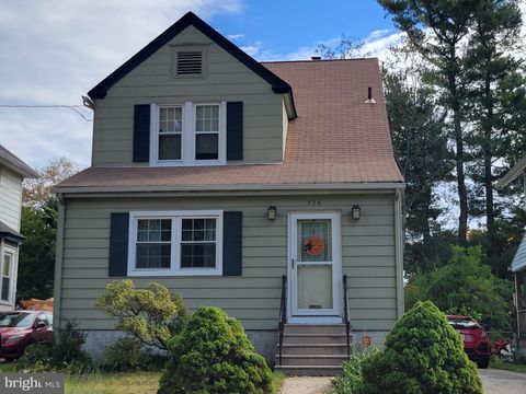 124 CRESTMONT TERRACE COLLINGSWOOD NJ 08108