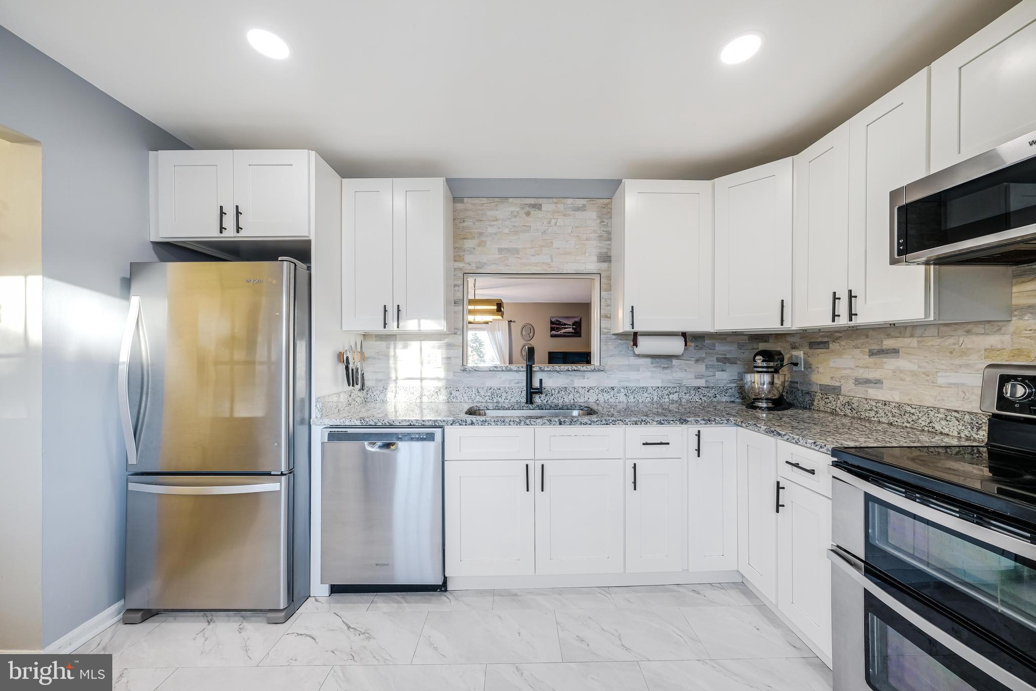 COUNTRYSIDE - Residential