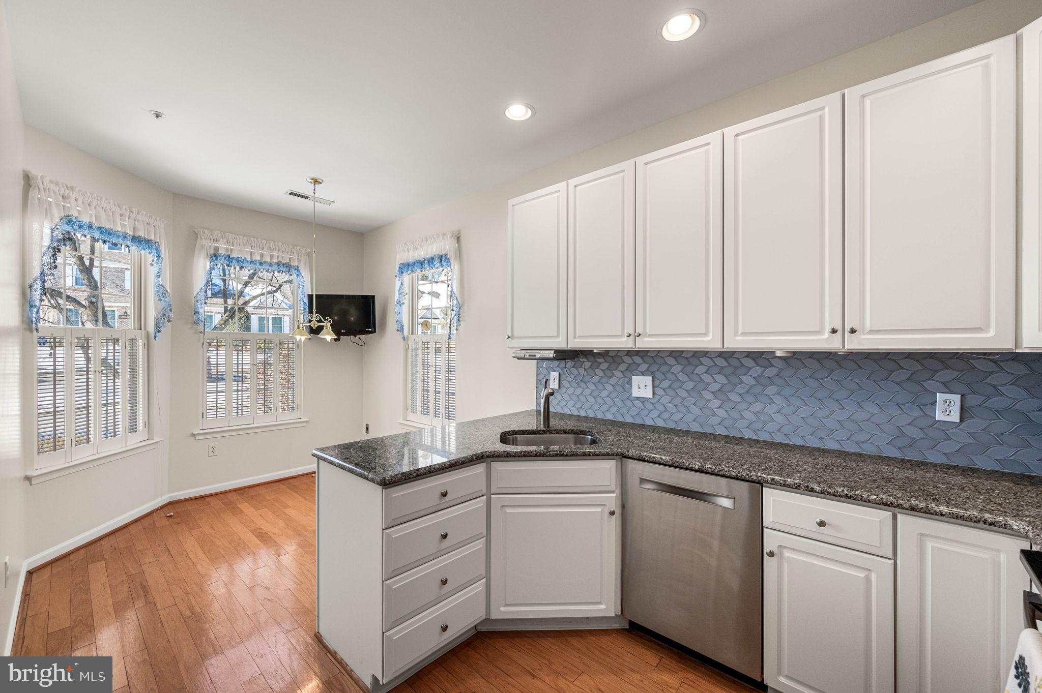 GOLFVIEW - Residential