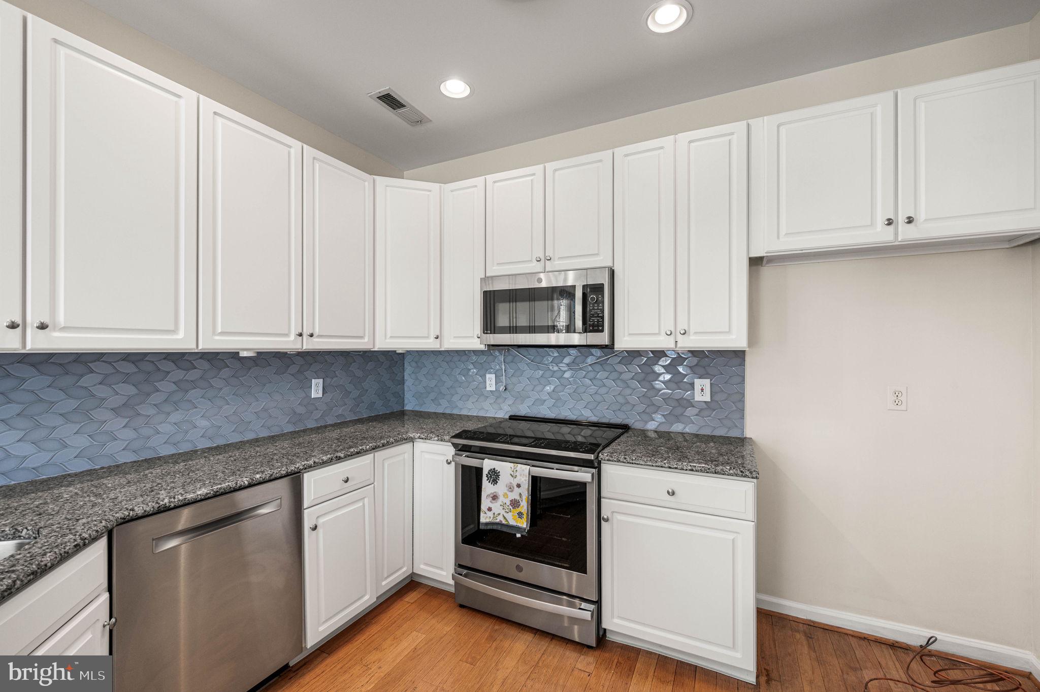 GOLFVIEW - Residential