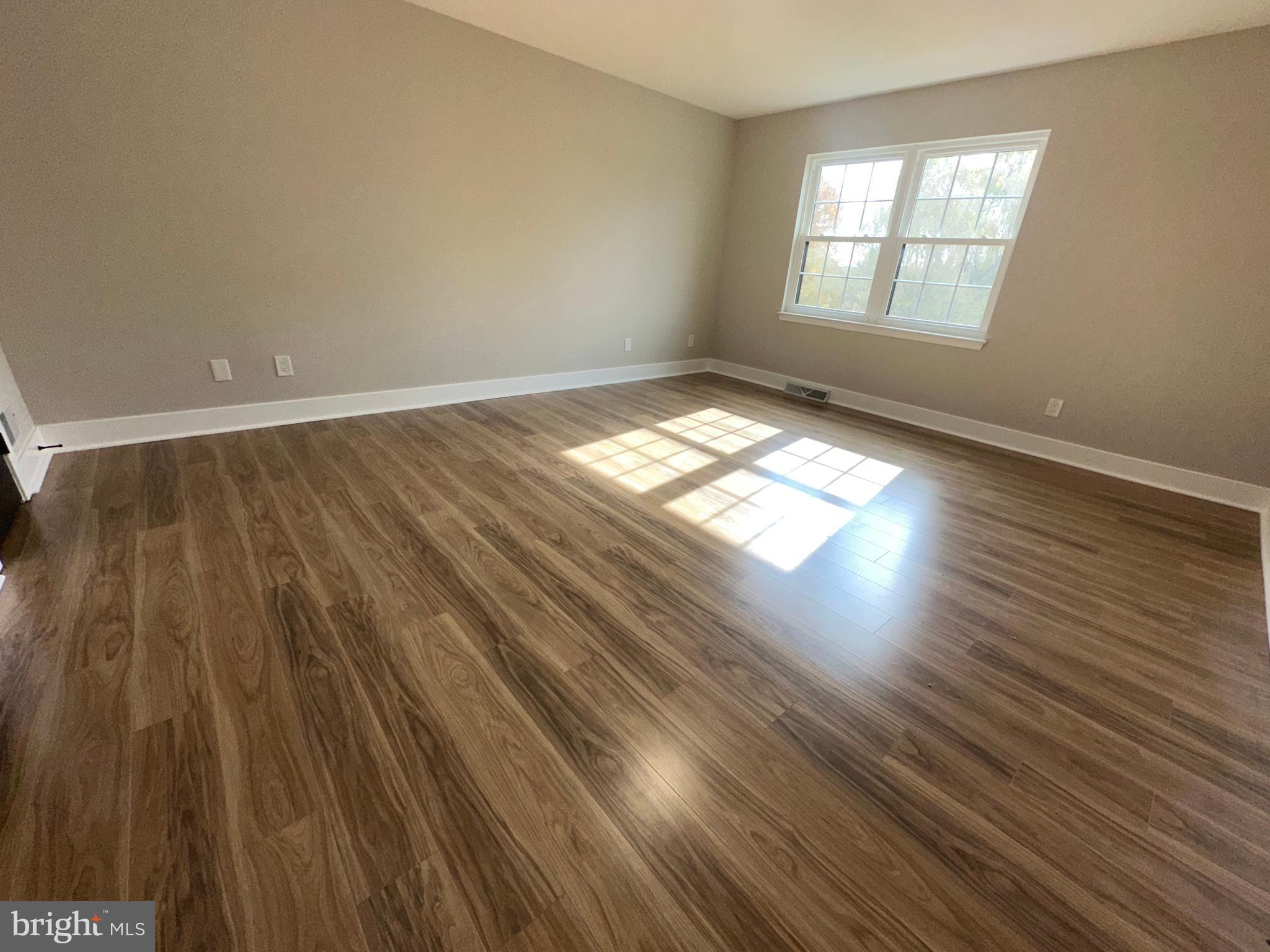 VALLEY SPRINGS - Residential