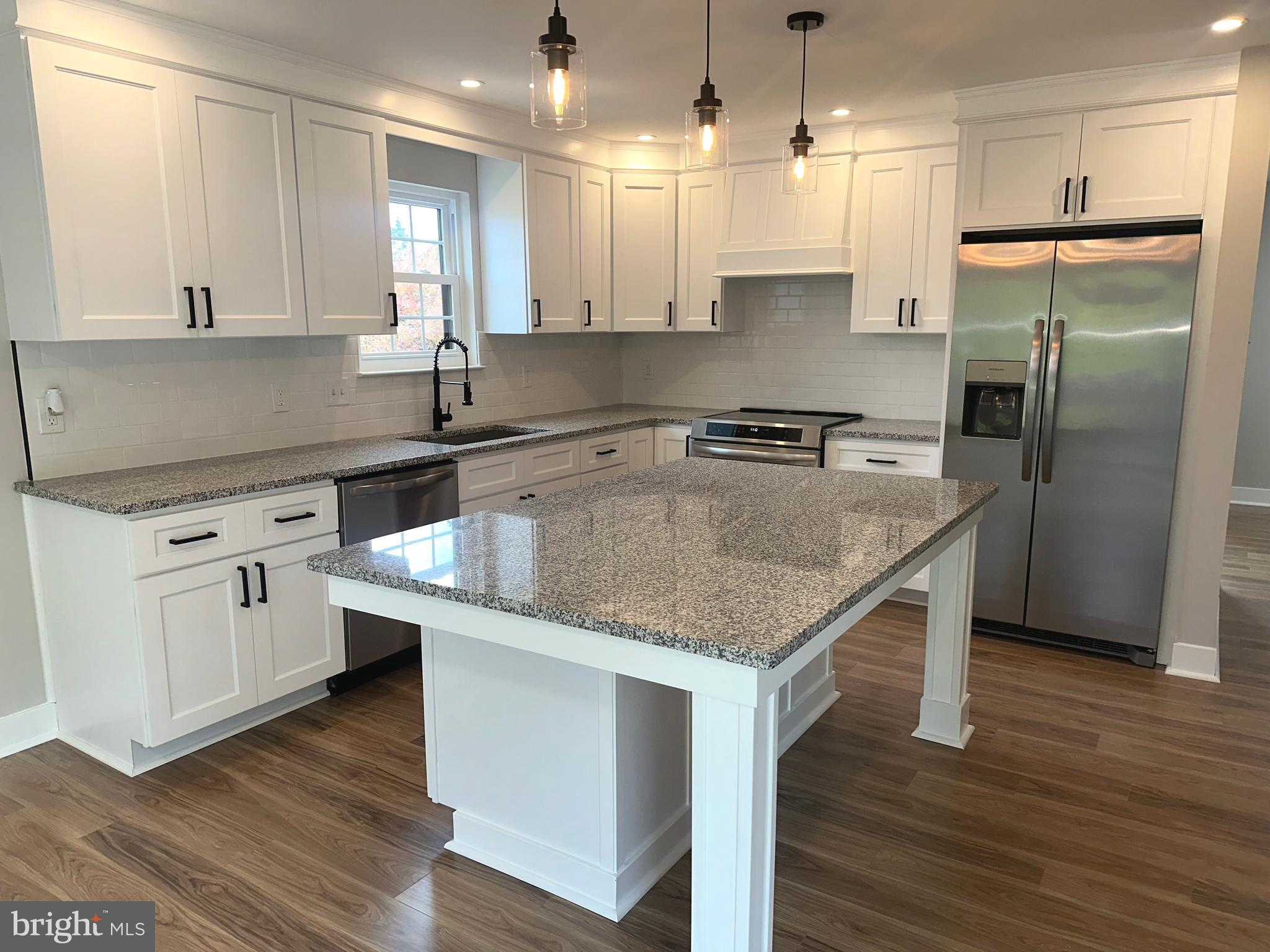 VALLEY SPRINGS - Residential