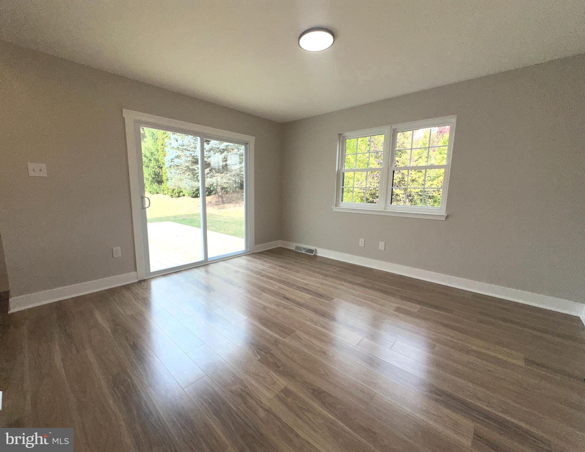 VALLEY SPRINGS - Residential