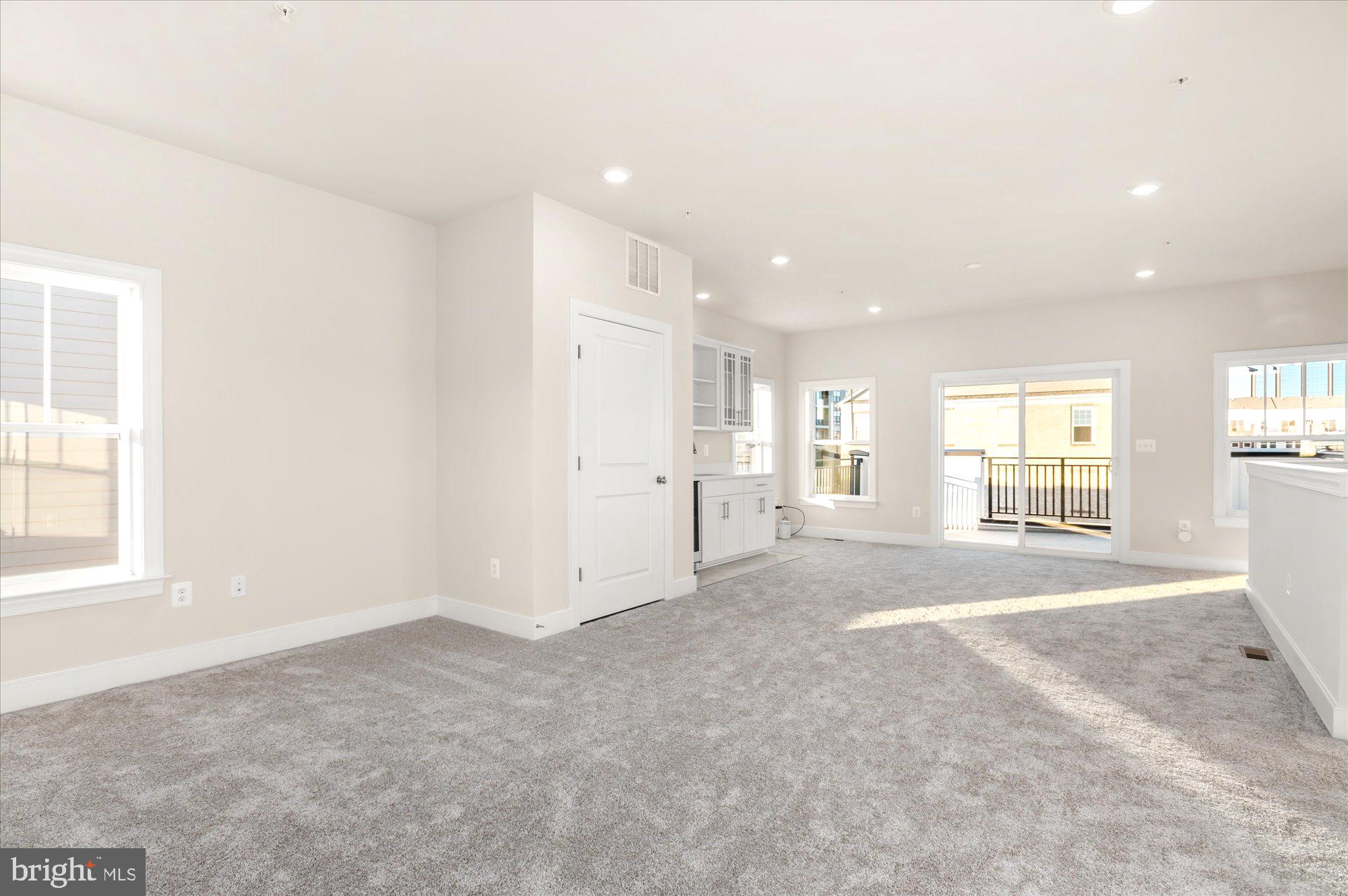 CROWN - Residential Lease