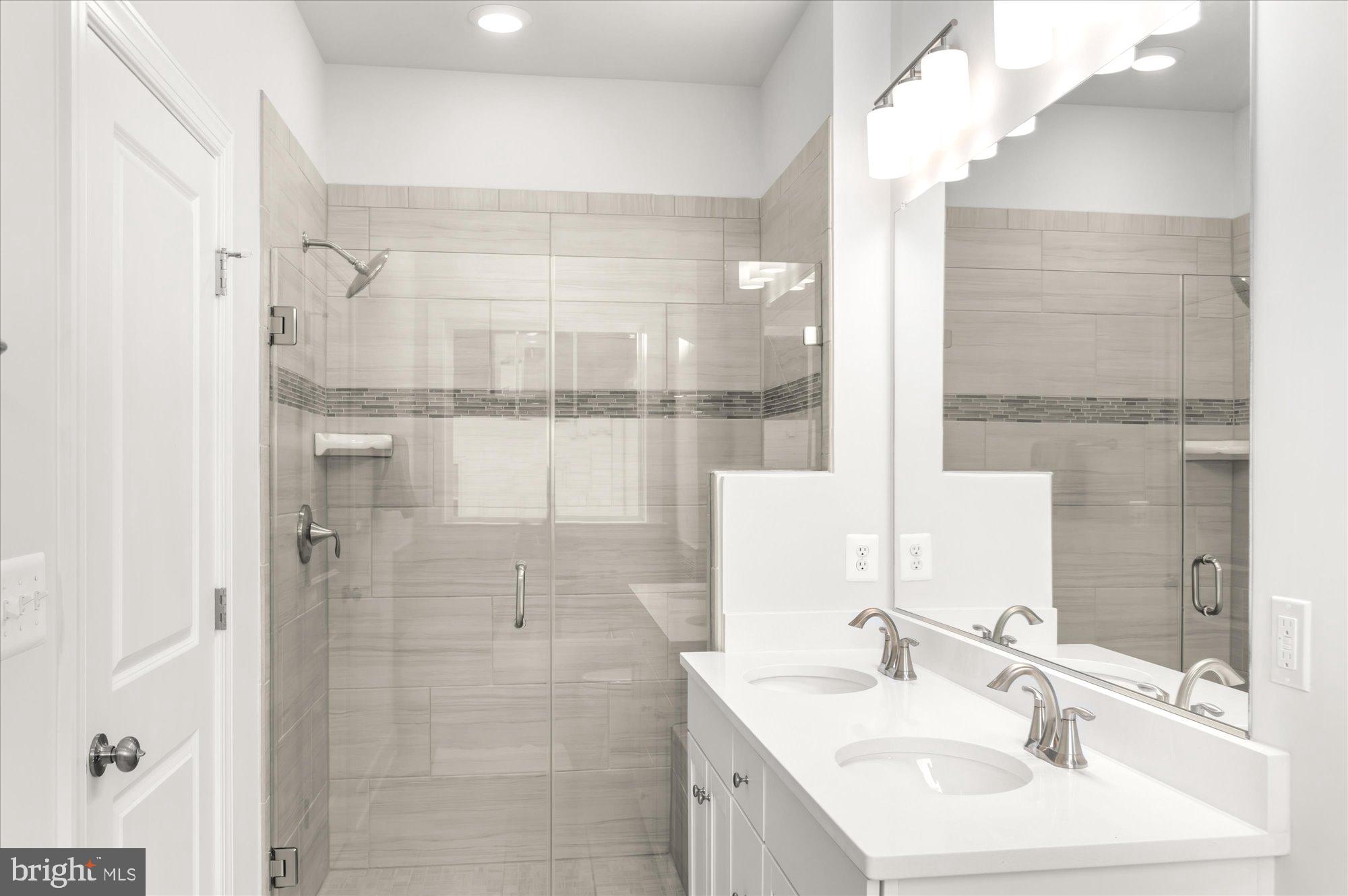 CROWN - Residential Lease