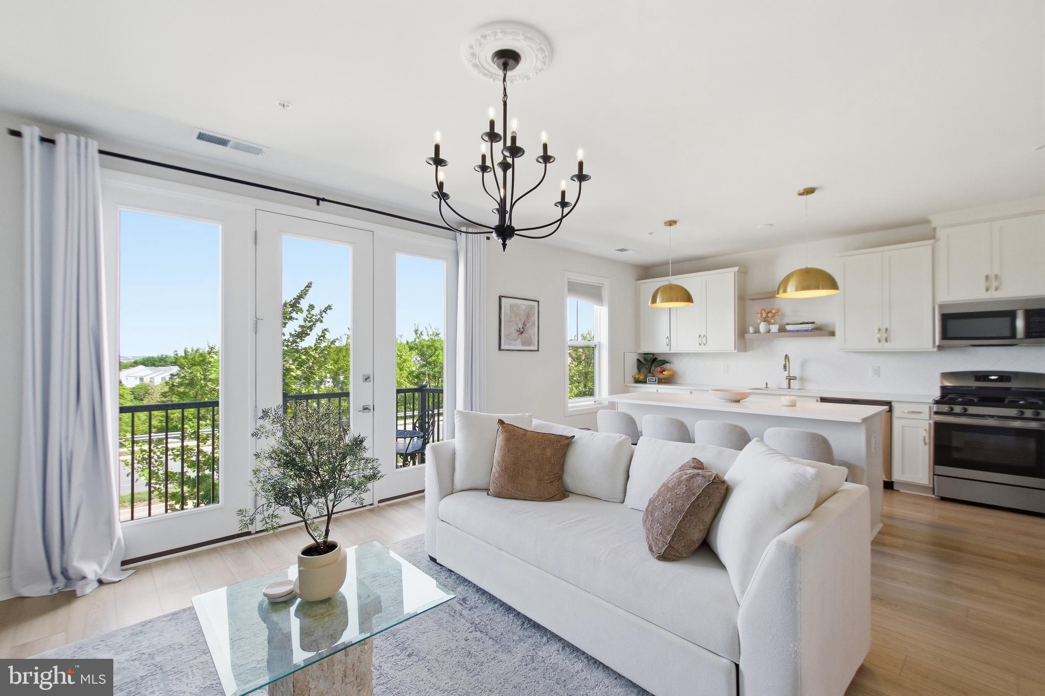 GOOSE CREEK VILLAGE - Residential