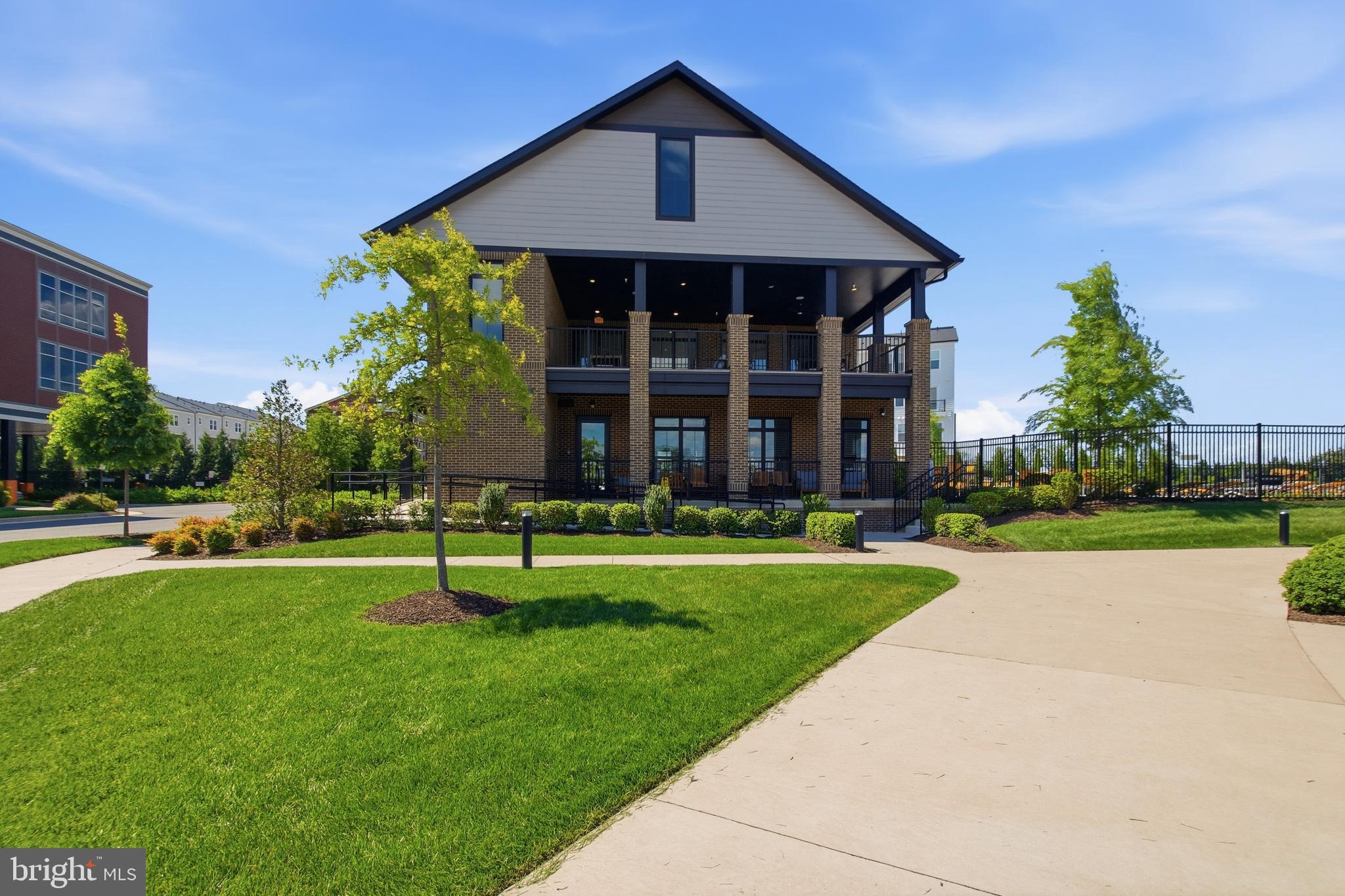 GOOSE CREEK VILLAGE - Residential