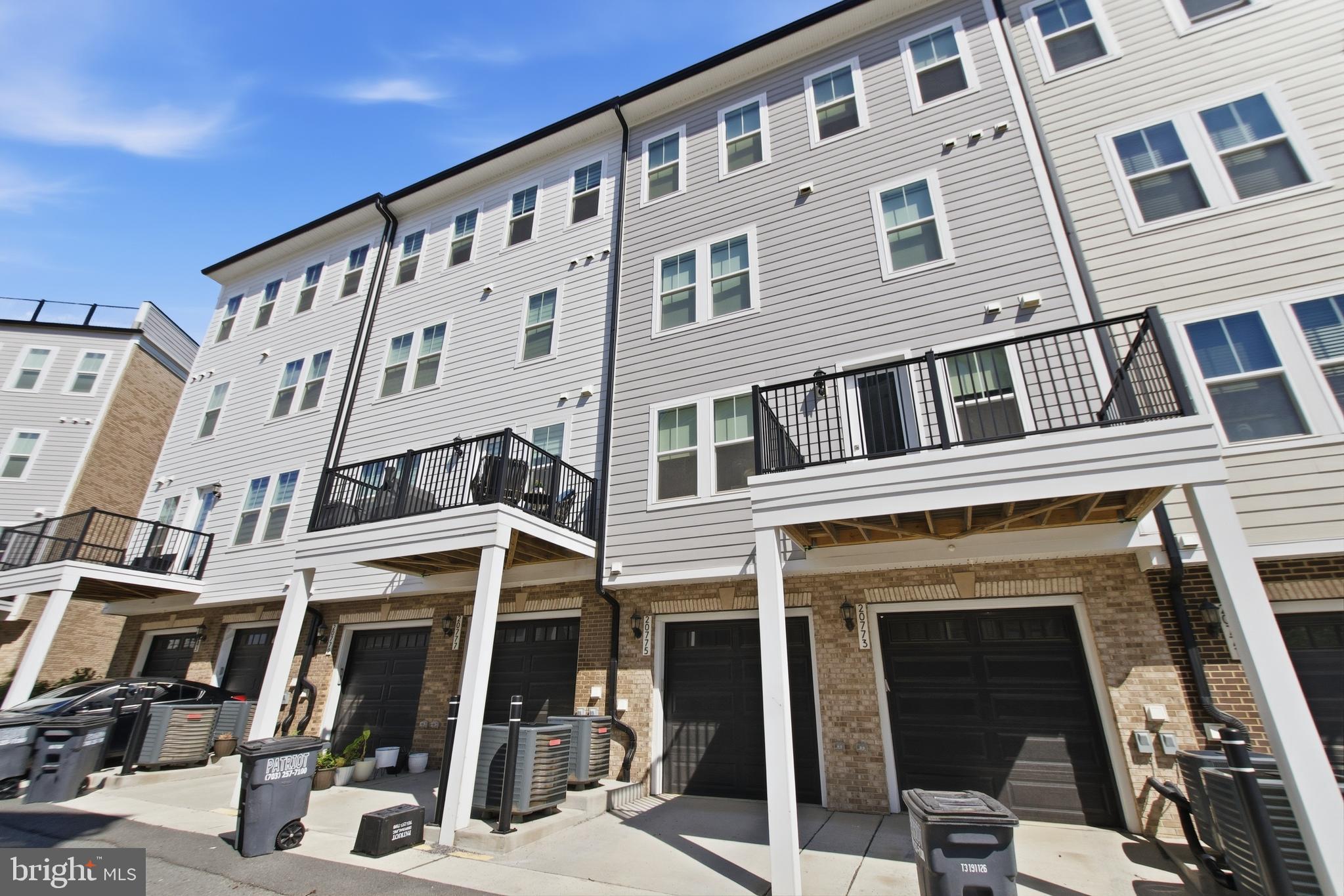 GOOSE CREEK VILLAGE - Residential