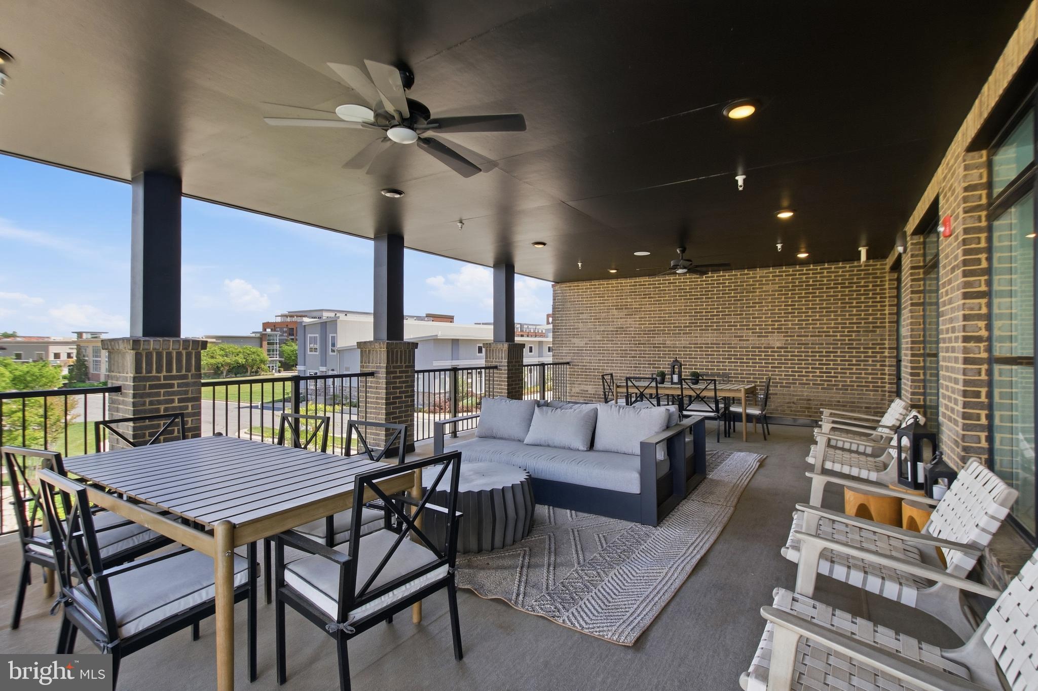 GOOSE CREEK VILLAGE - Residential