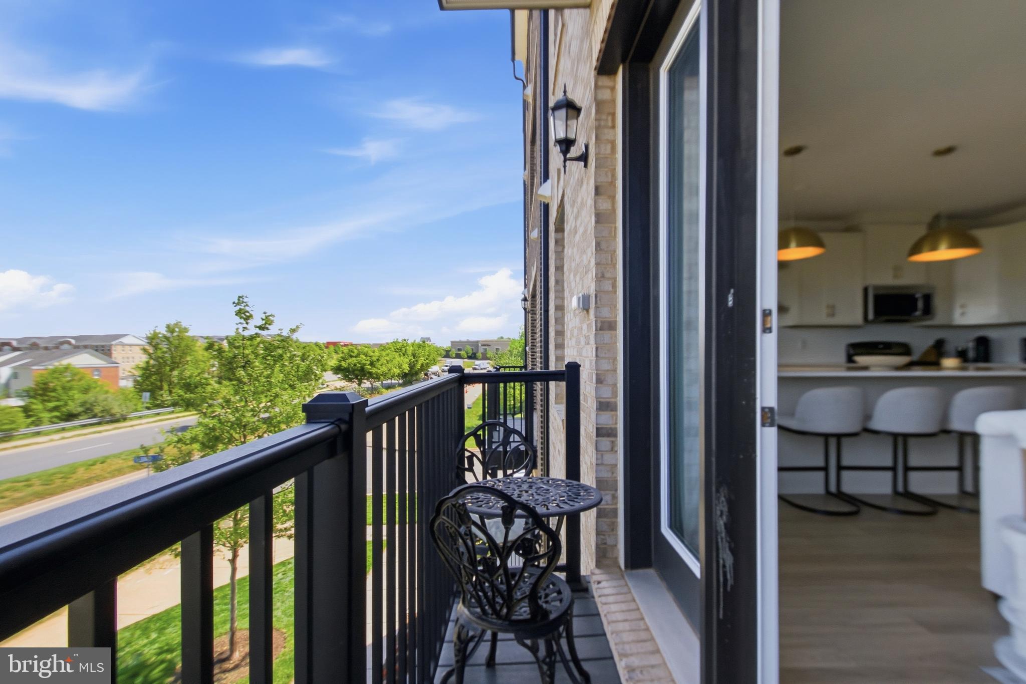 GOOSE CREEK VILLAGE - Residential