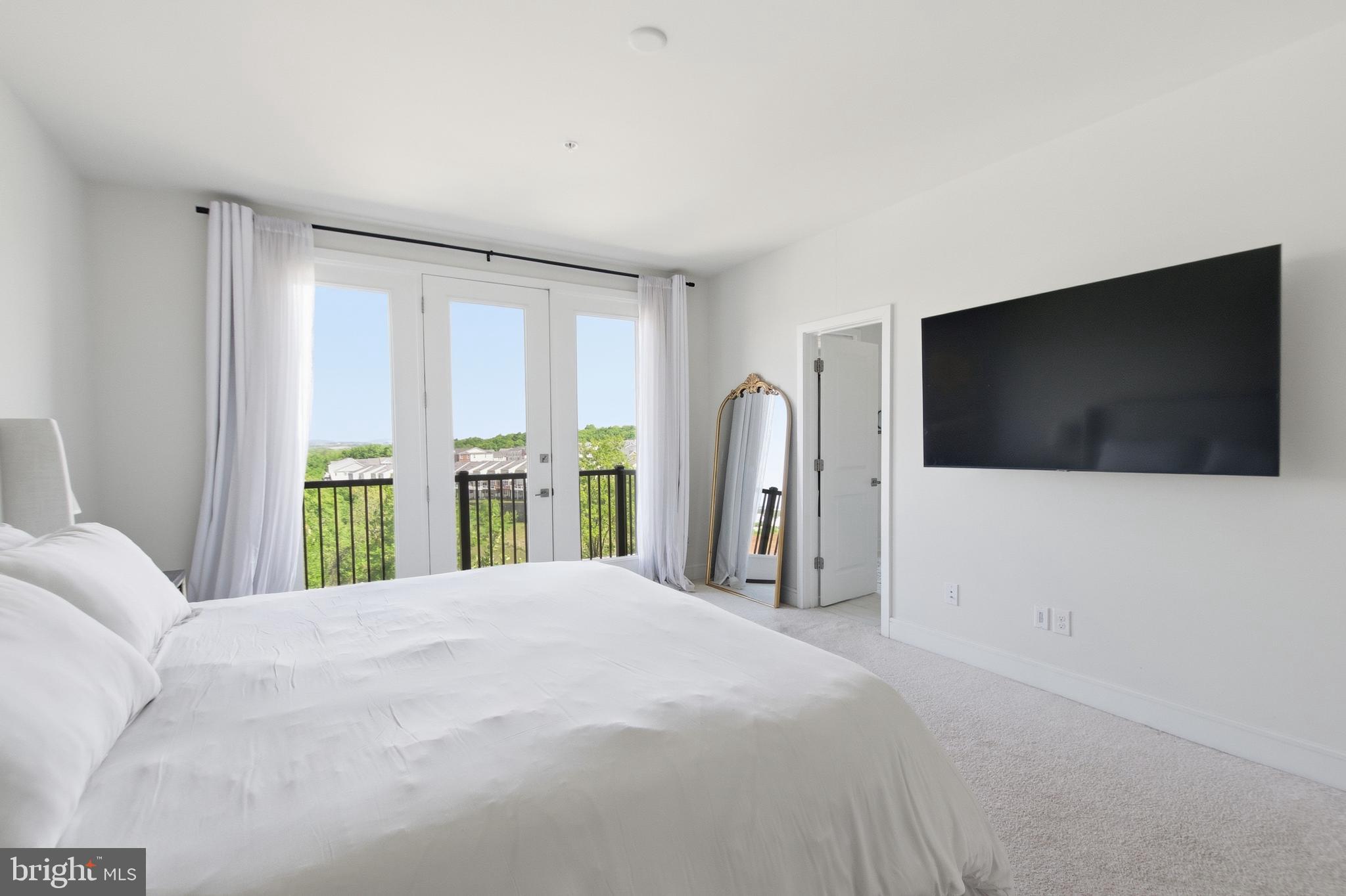 GOOSE CREEK VILLAGE - Residential