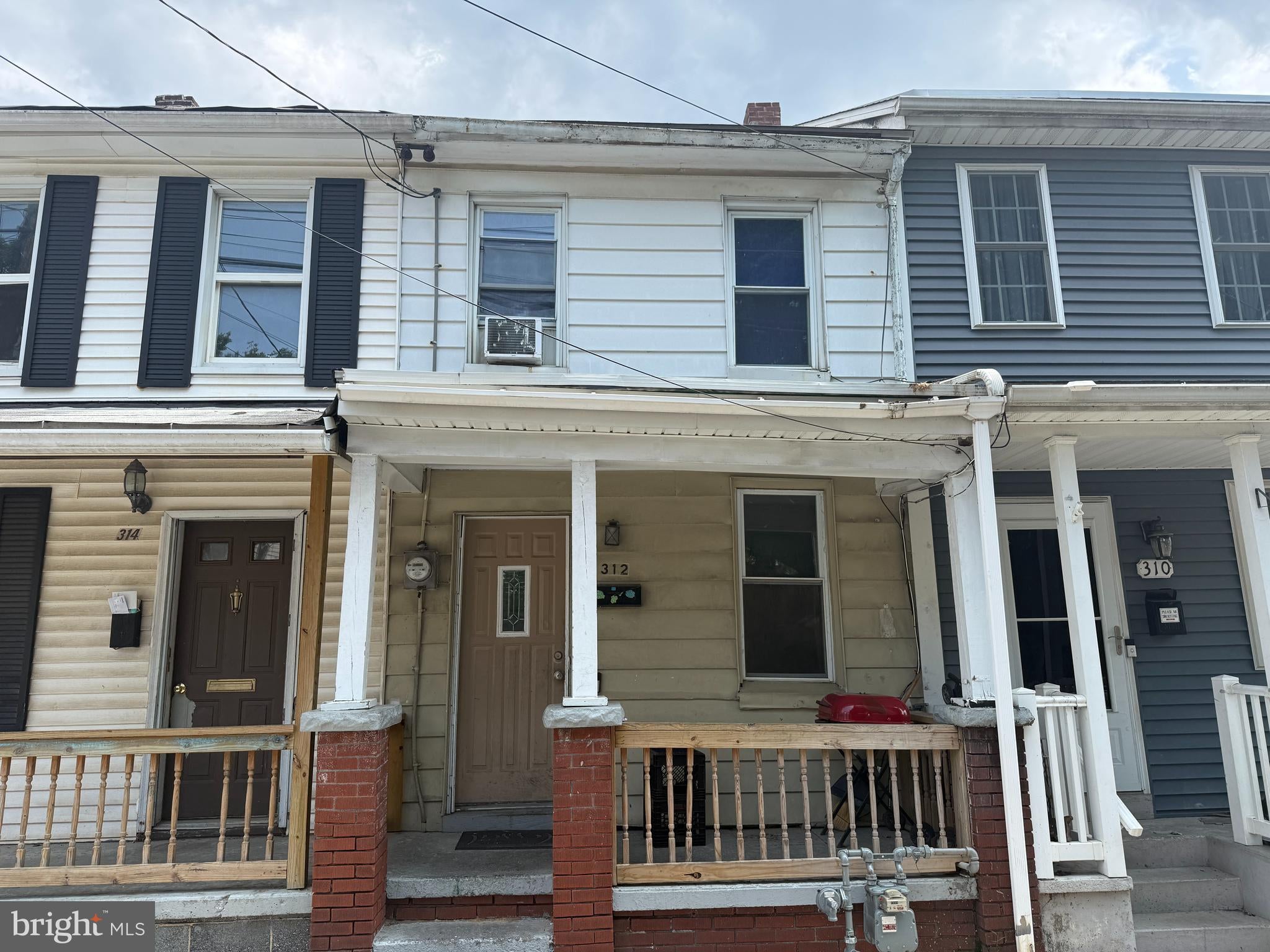 312 LINCOLN STREET