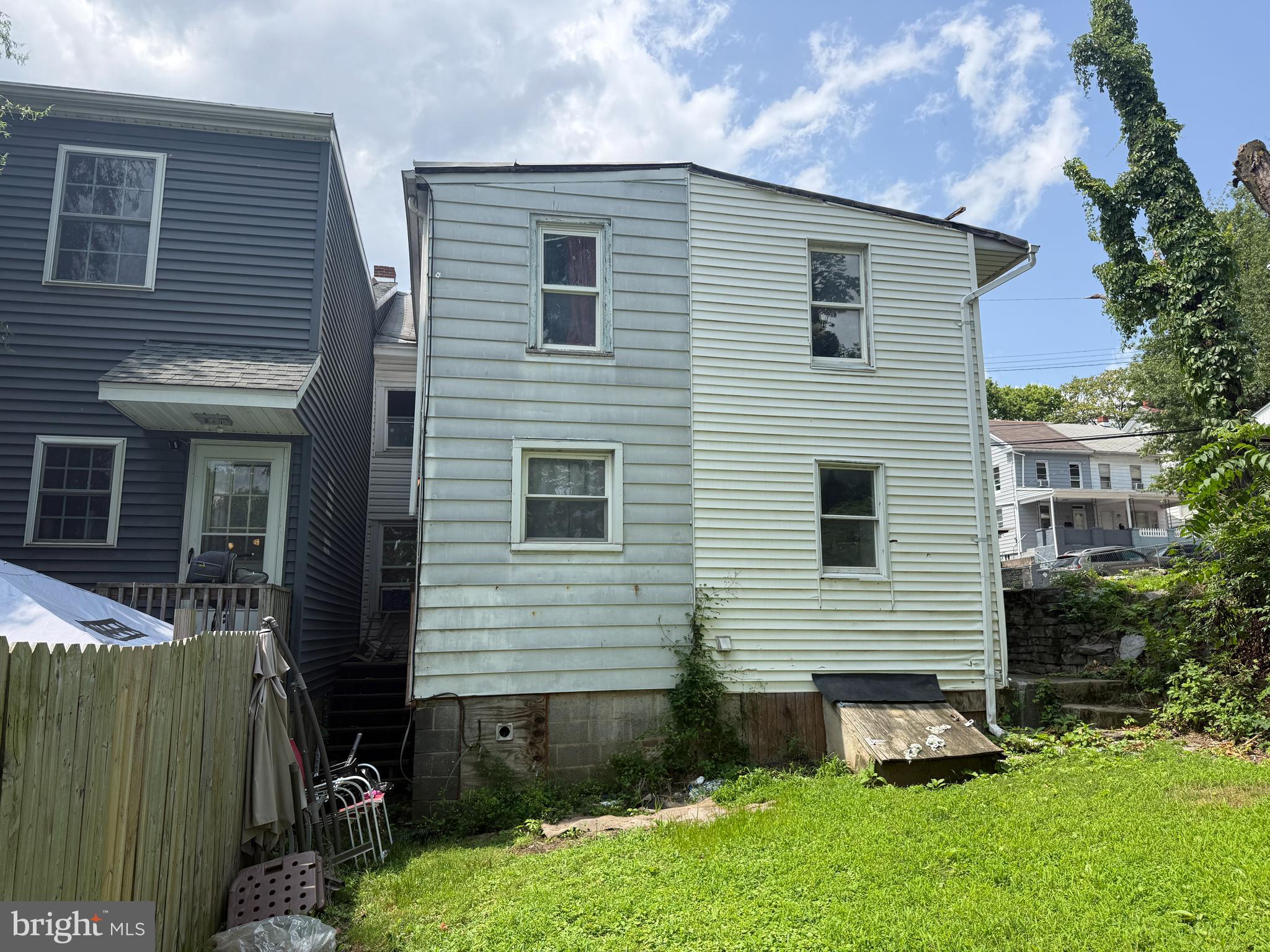 312 LINCOLN STREET