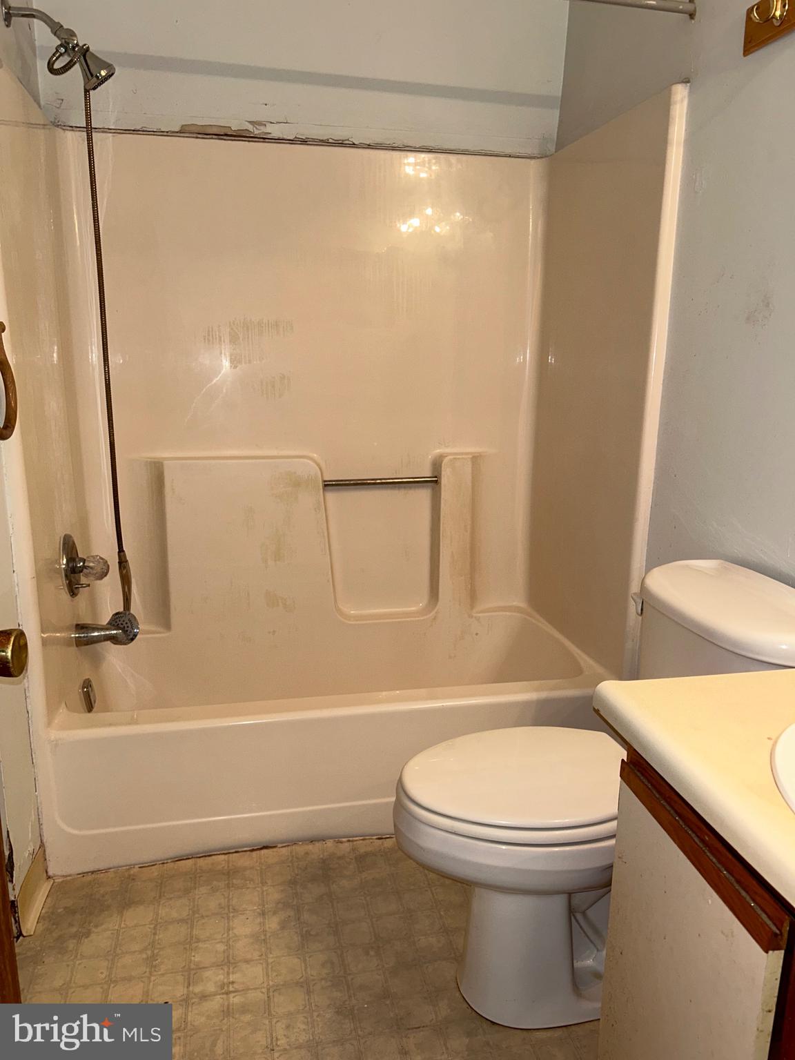 HIDDEN VALLEY - Residential