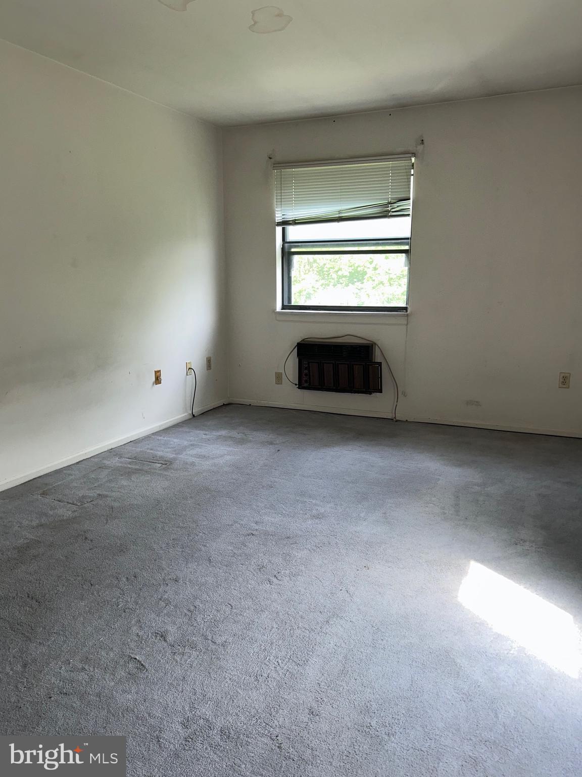 HIDDEN VALLEY - Residential