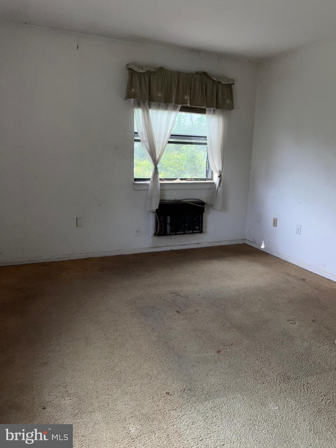 HIDDEN VALLEY - Residential