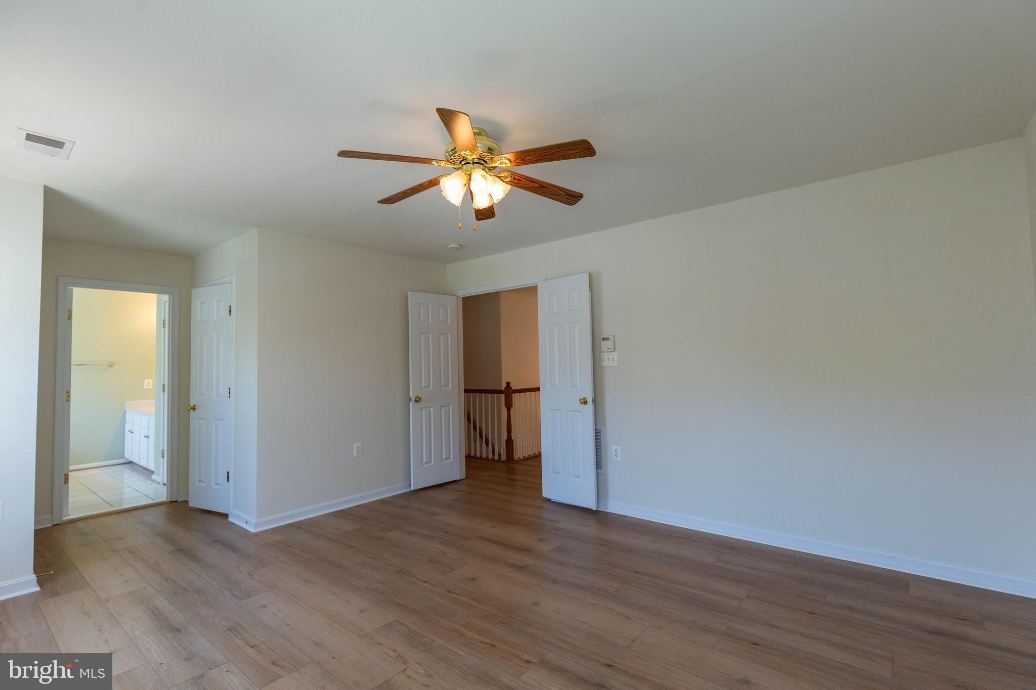 HUNTFIELD - Residential Lease